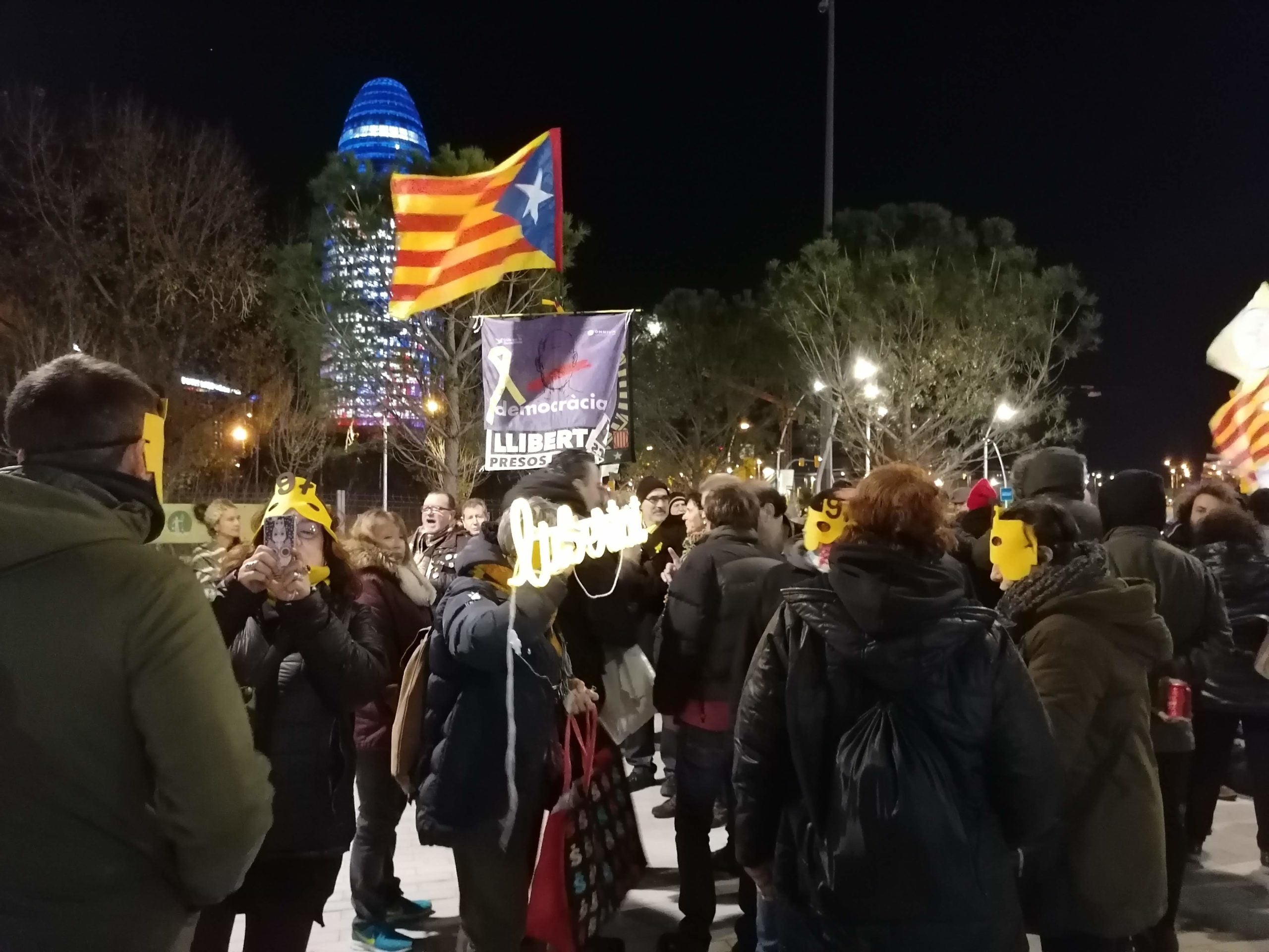 Inici de la manifestació de Meridiana Resisteix pels 3 mesos de talls / MMP