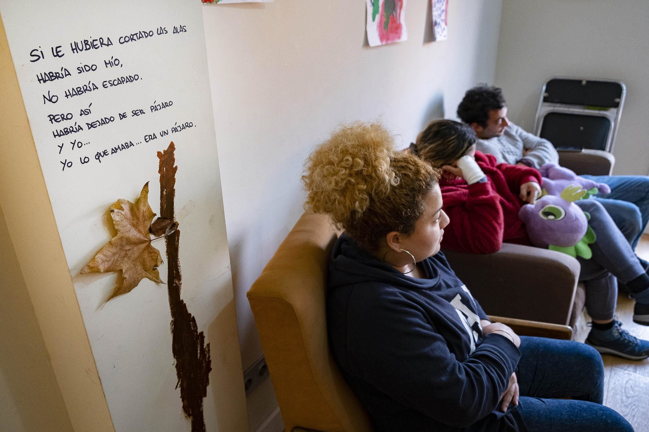 Les parets del pis on viu el Pablo mostren un fragment d'una cançó de Mikel Laboa / Jordi Play Les parets del pis on viu el Pablo mostren un fragment d'una cançó de Mikel Laboa / Jordi Play