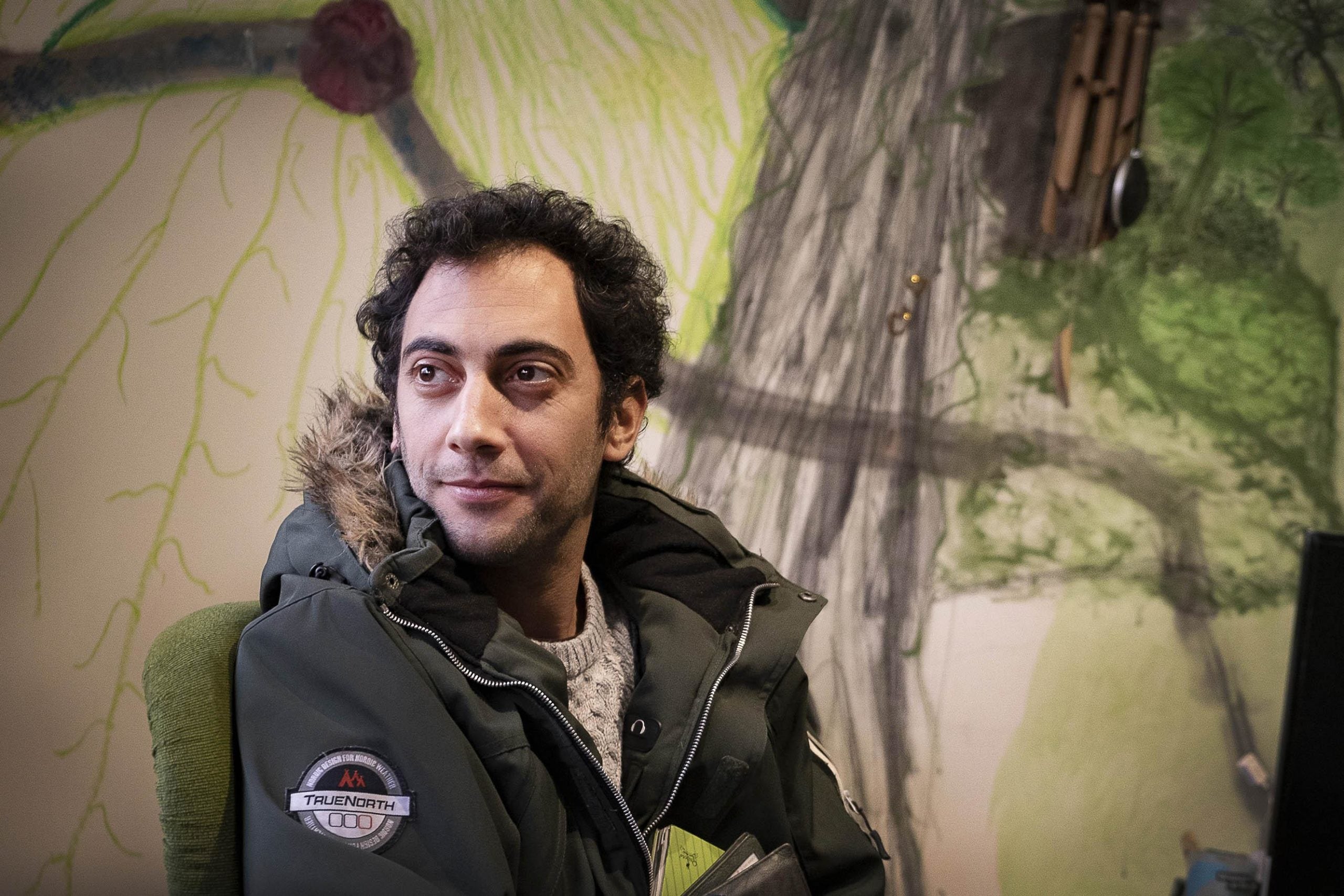 El Pablo, pare de dos nens petits, intenta regularitzar la seva situació malgrat la llei d'estrangeria / Jordi Play El Pablo, pare de dos nens petits, intenta regularitzar la seva situació malgrat la llei d'estrangeria / Jordi Play