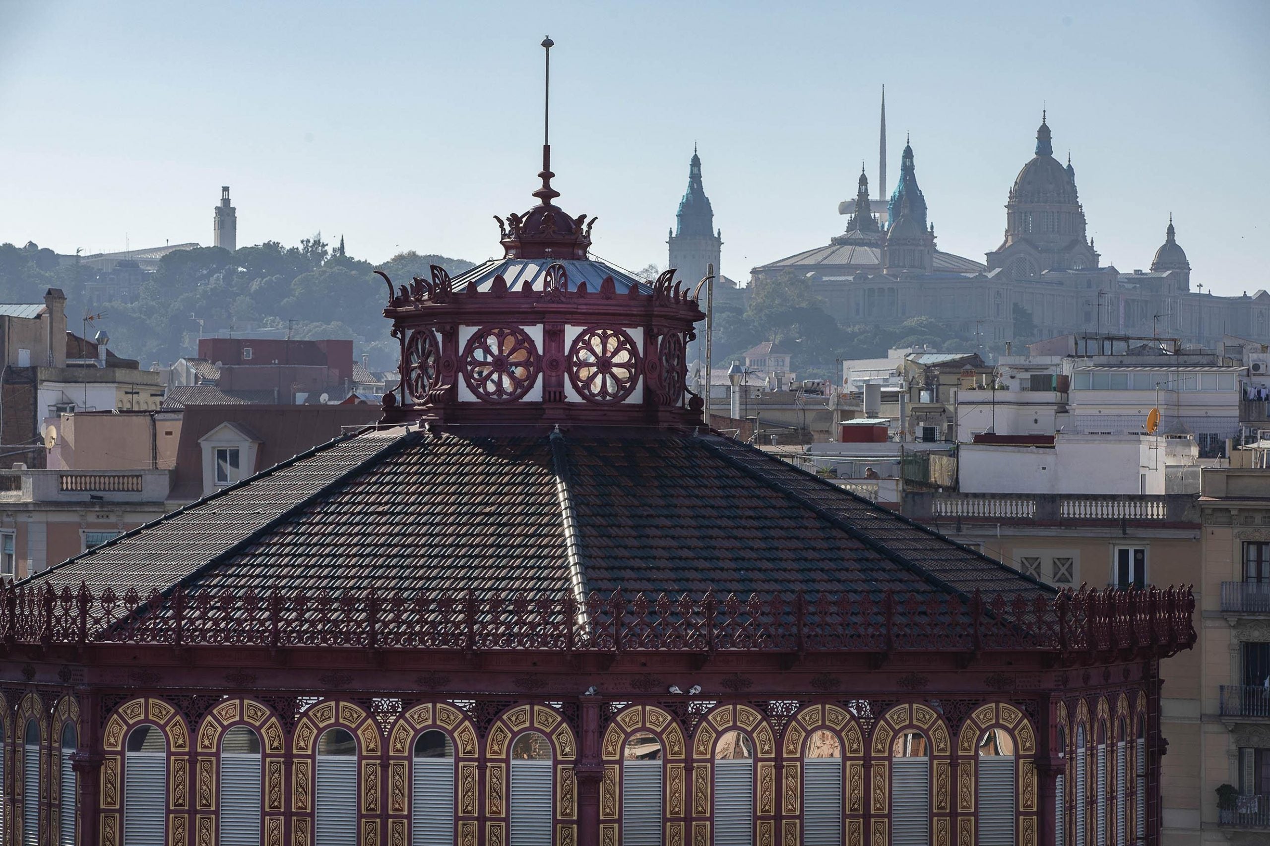 Vista de la cúpula del mercat de Sant Antoni / Jordi Play