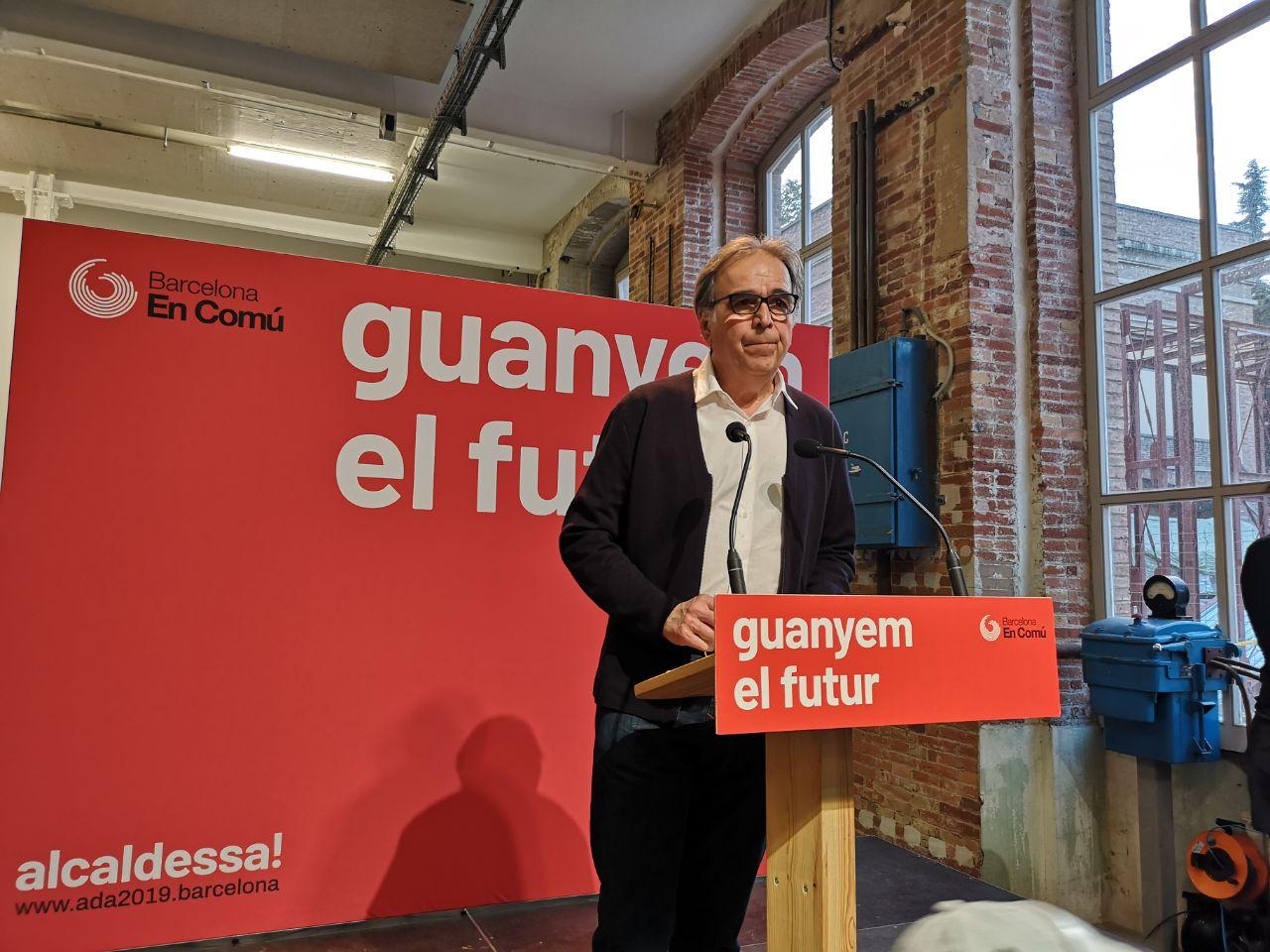 El número 2 de Barcelona en Comú, Joan Subirats, en compareixença davant dels mitjans. / D.C.