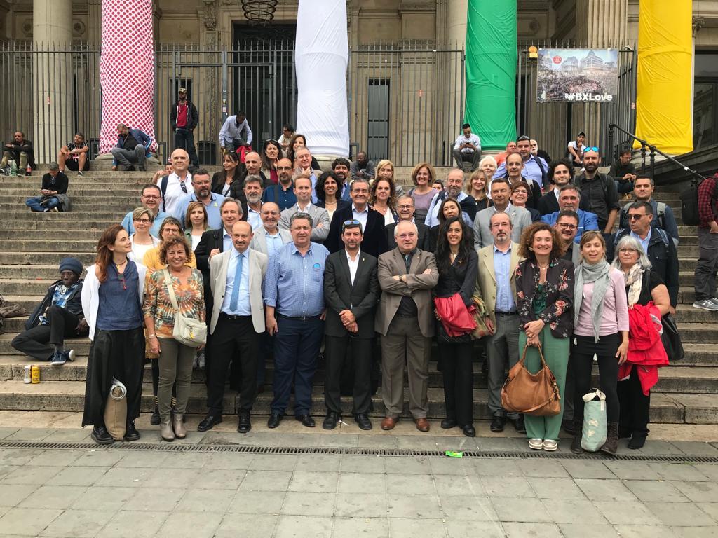 Eines de País amb el conseller a l'exili Lluís Puig. | Cedida Eines de País amb el conseller a l'exili Lluís Puig. | Cedida
