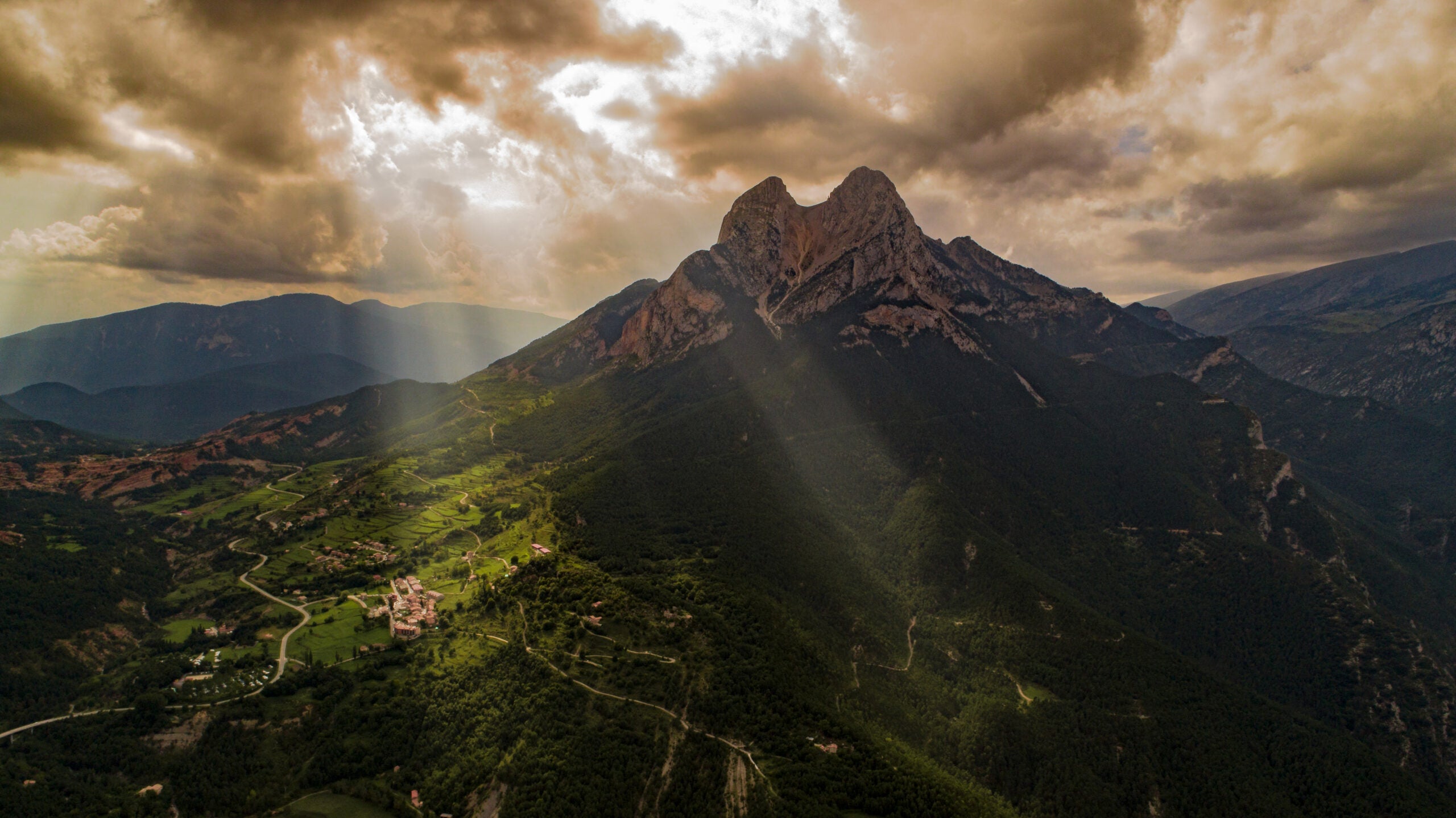 El Pedraforca / Shutterstock / Diputació de Barcelona