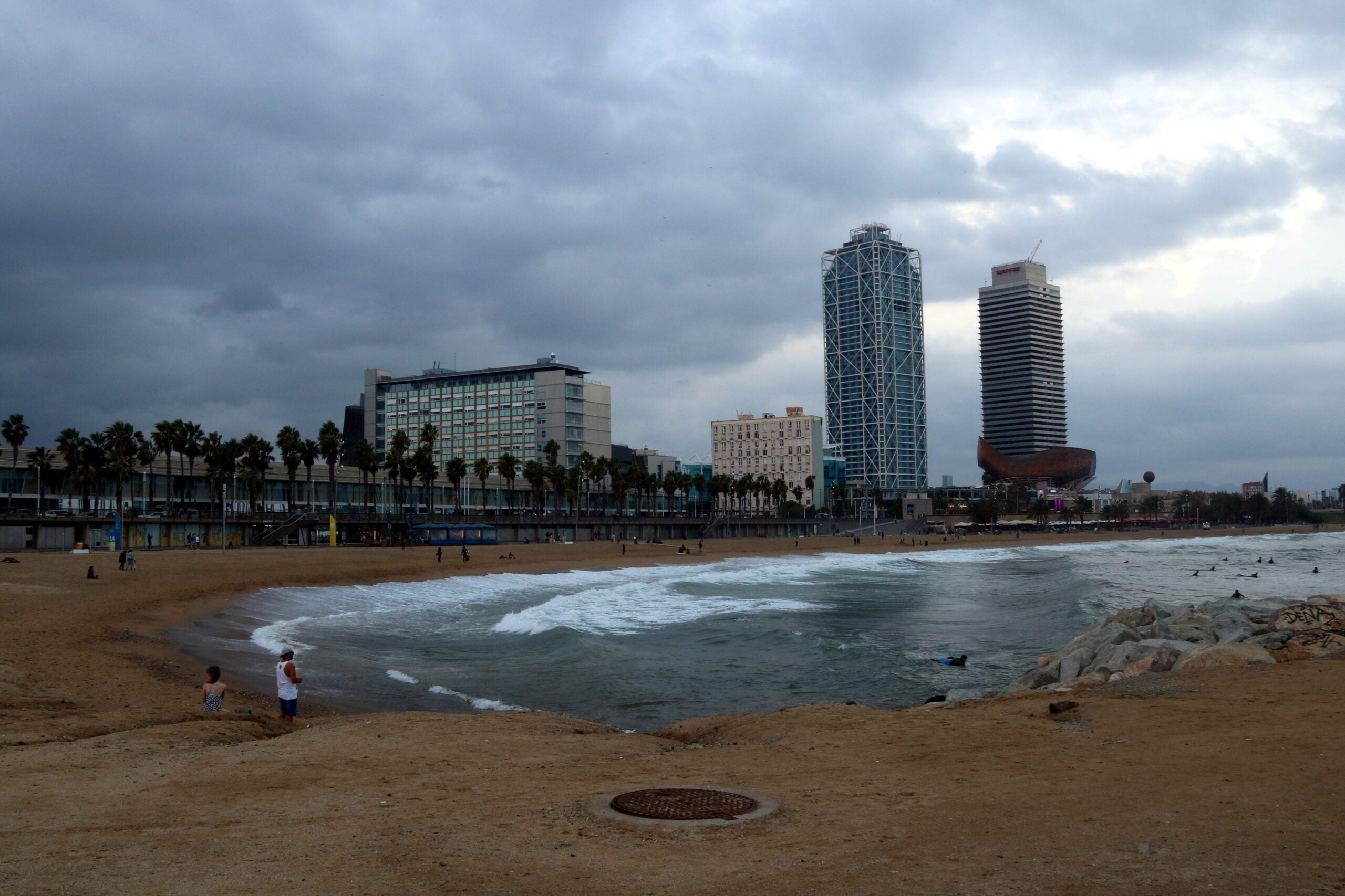 Pla general de la platja de Somorrostro, a la Barceloneta / ACN