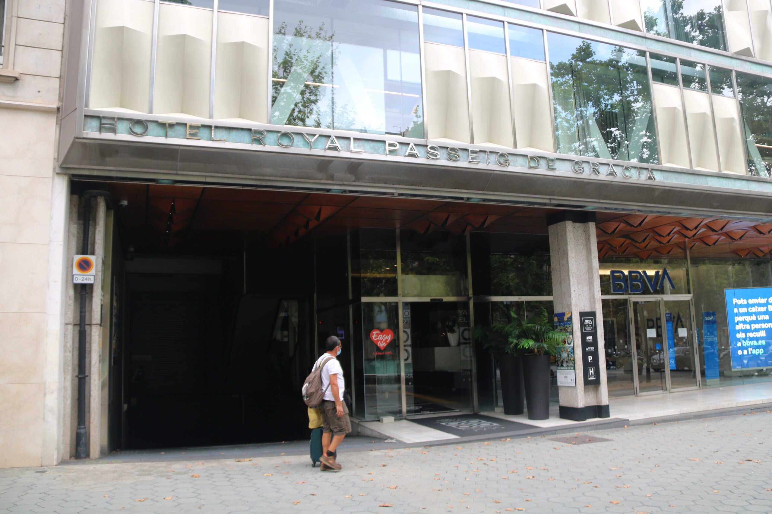 Entrada de l'Hotel Royal, al Passeig de Gràcia, el primer dia de reobertura / ACN - Albert Cadanet