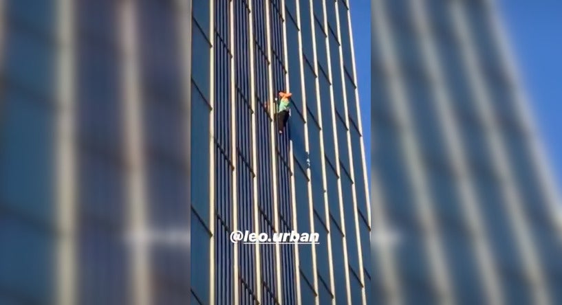 L'escalador a l'Hotel Meliàs, aquesta tarda / Instagram