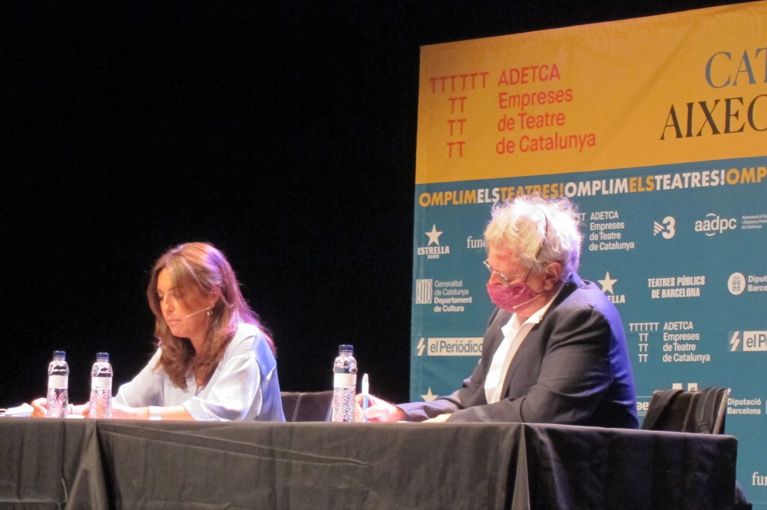 La presidenta i el president d'Adetca, en la presentació de 'Catalunya aixeca el teló' 2020 / Europa Press
Isabel Vidal y Toni Albadalejo, Adetca
22/9/2020