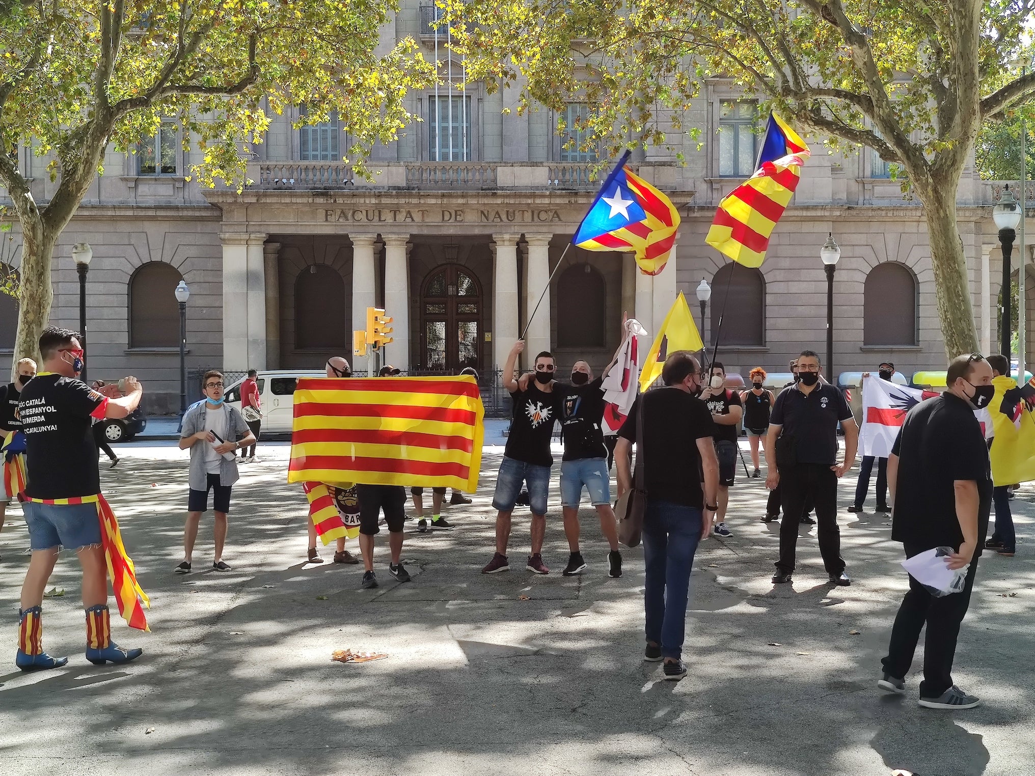 Topada entre independentistes d'extrema dreta i extrema esquerra / DC