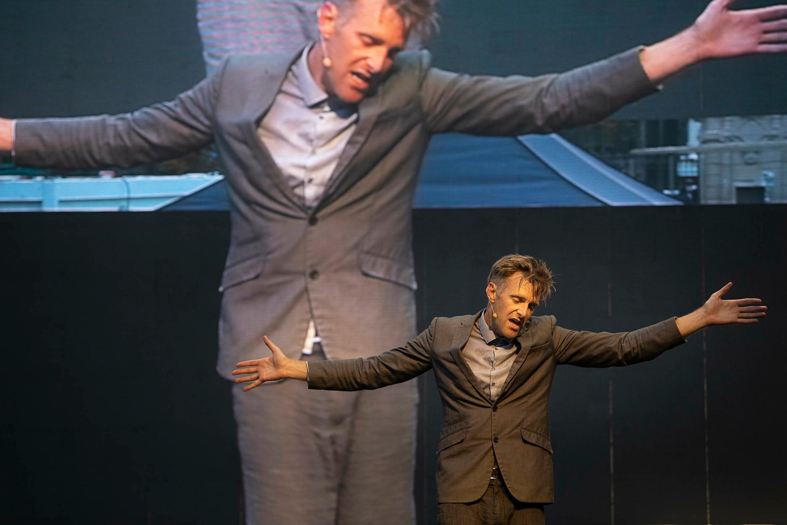 Trygve Wakenshaw, en un moment del seu espectacle 'Nautilus' / Jordi Play