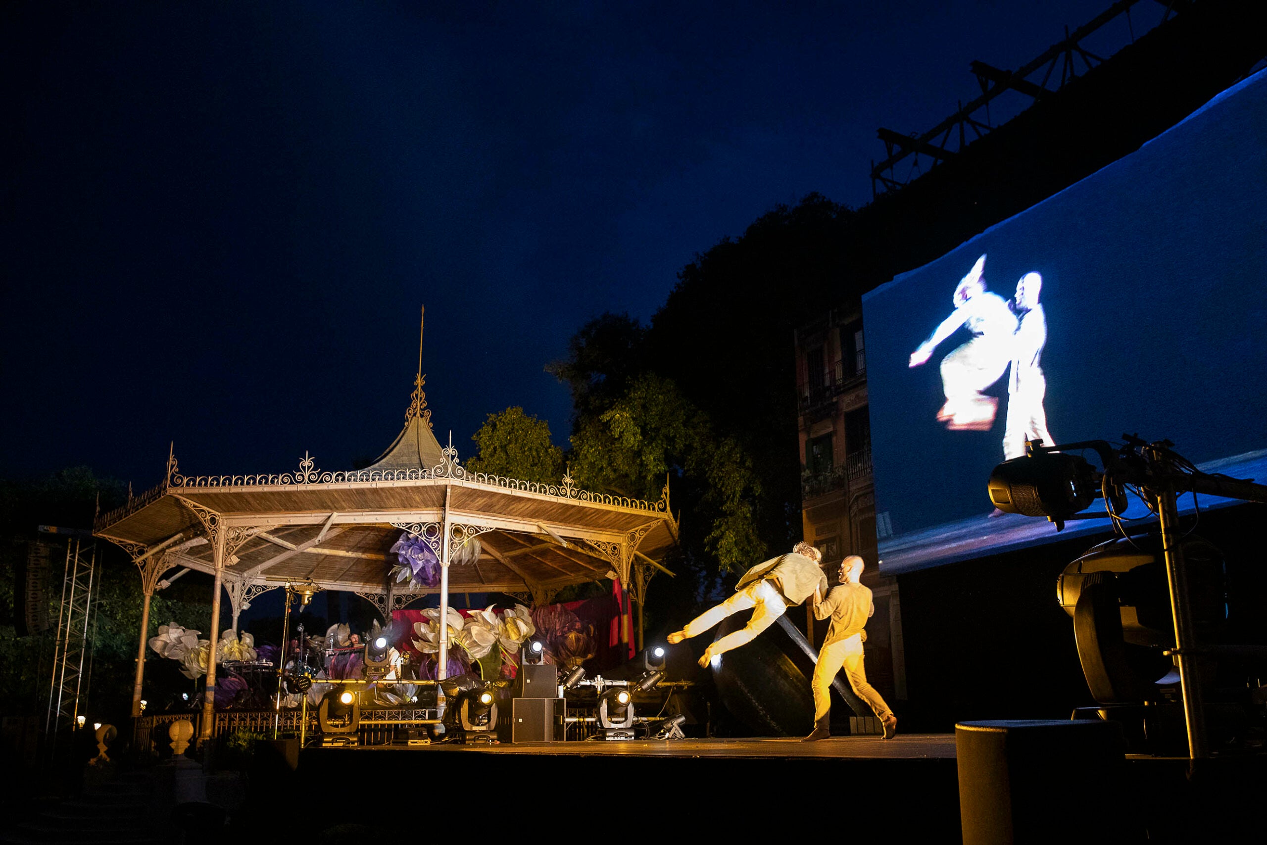 Espectacle de la Mercè de 2020 al Parc de la Ciutadella / Jordi Play
