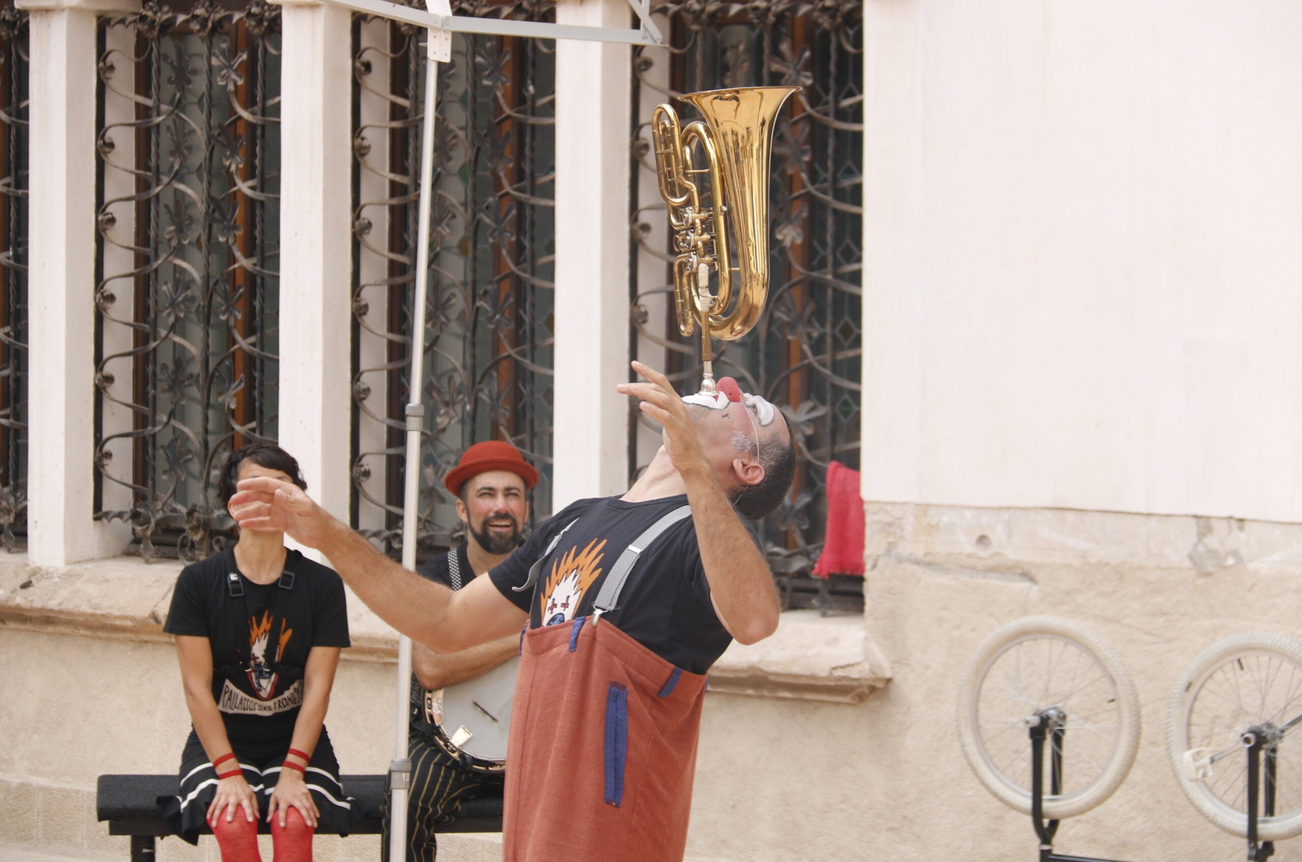 Els pallassos Circolinos a l'Eixample / Gerard Artigas (ACN)