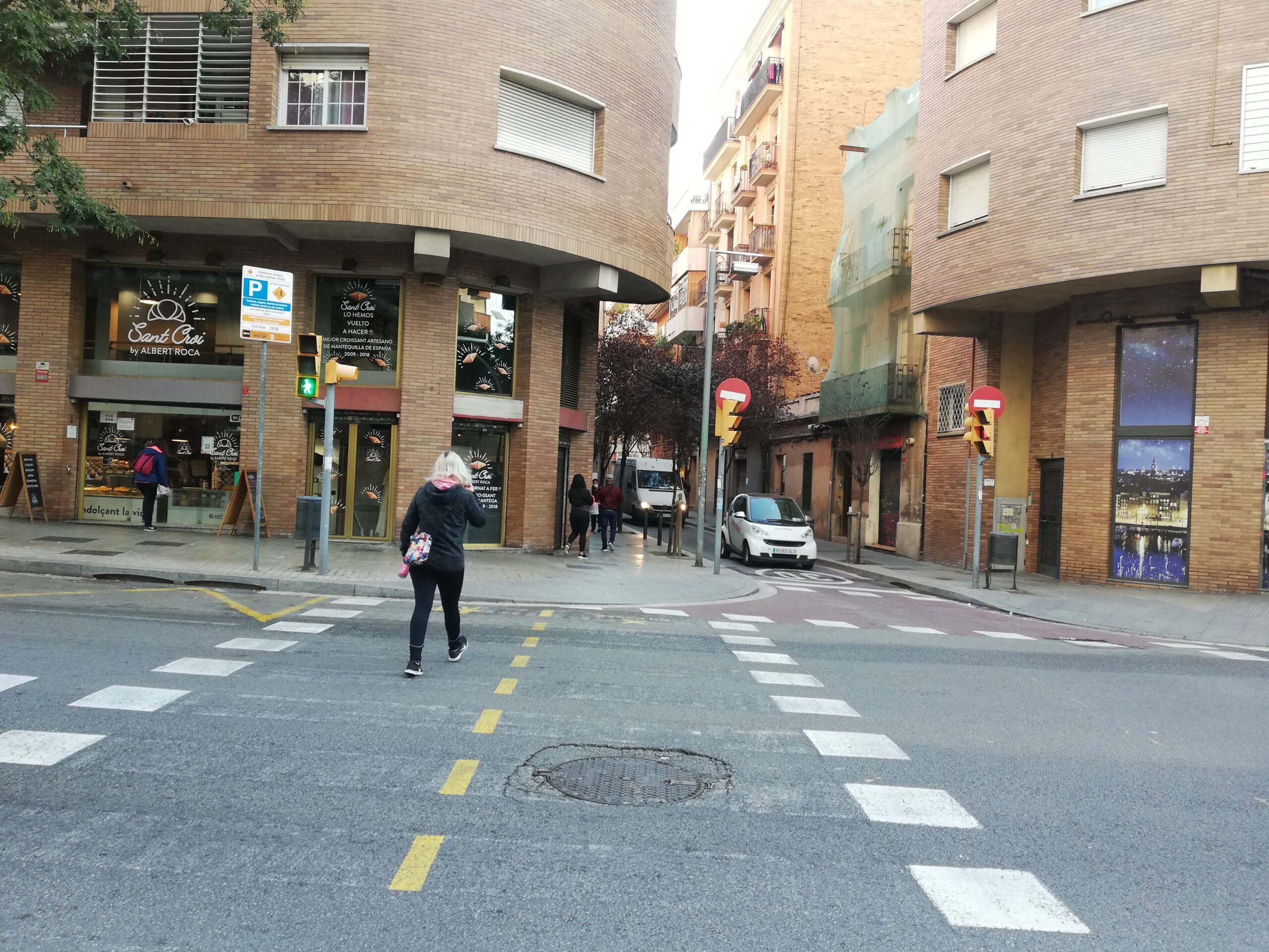 El carrer Riera Blanca és la frontera impossible entre Barcelona i l'Hospitalet / A.L.