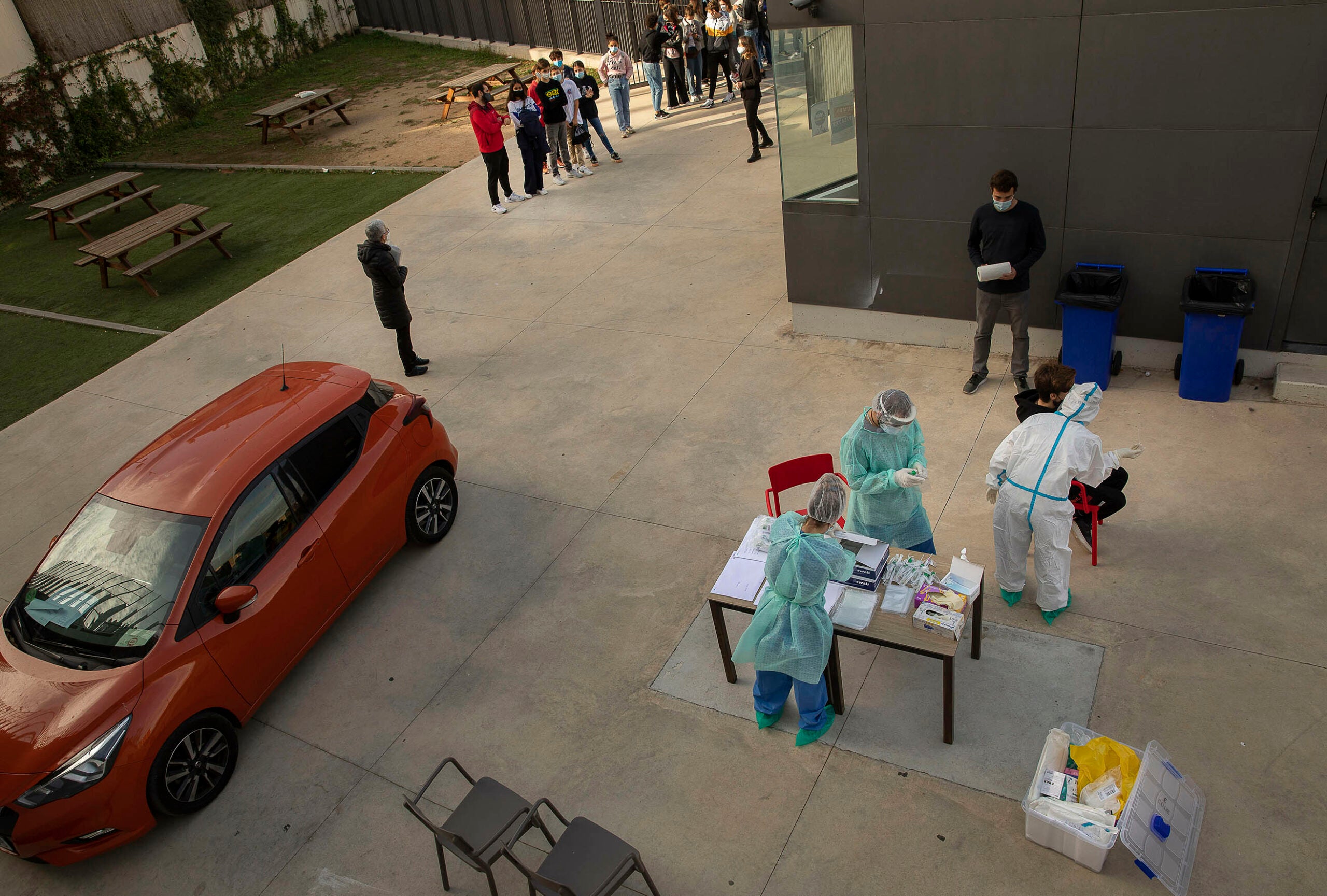 Proves PCR a preescolar i 3r ESO a l'escola Virolai del Carmel / Jordi Play