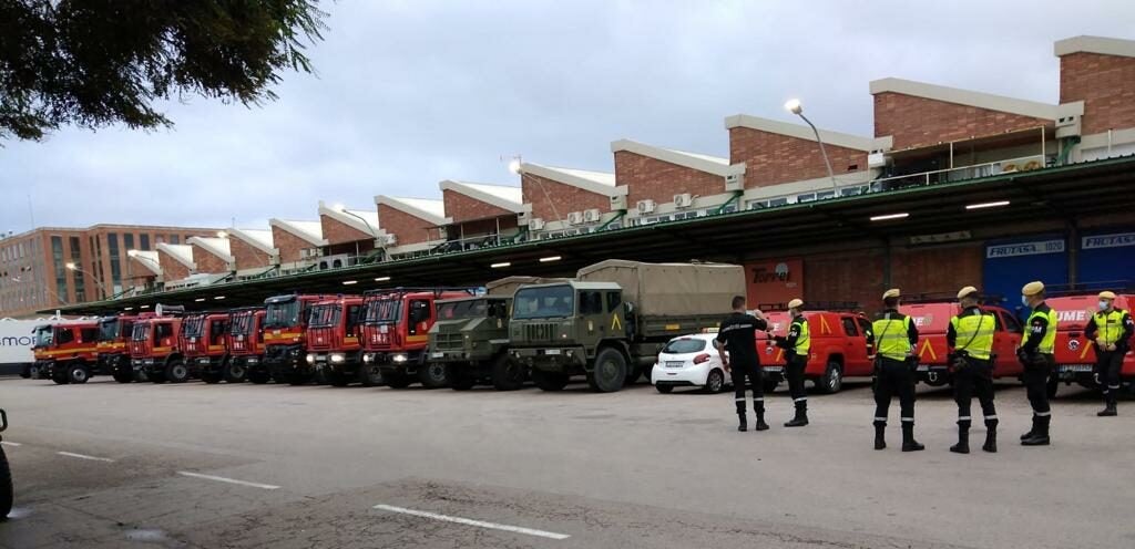 La UME fent feines de desinfecció preventiva a Mercabarna contra la Covid-19 / Mercabarna