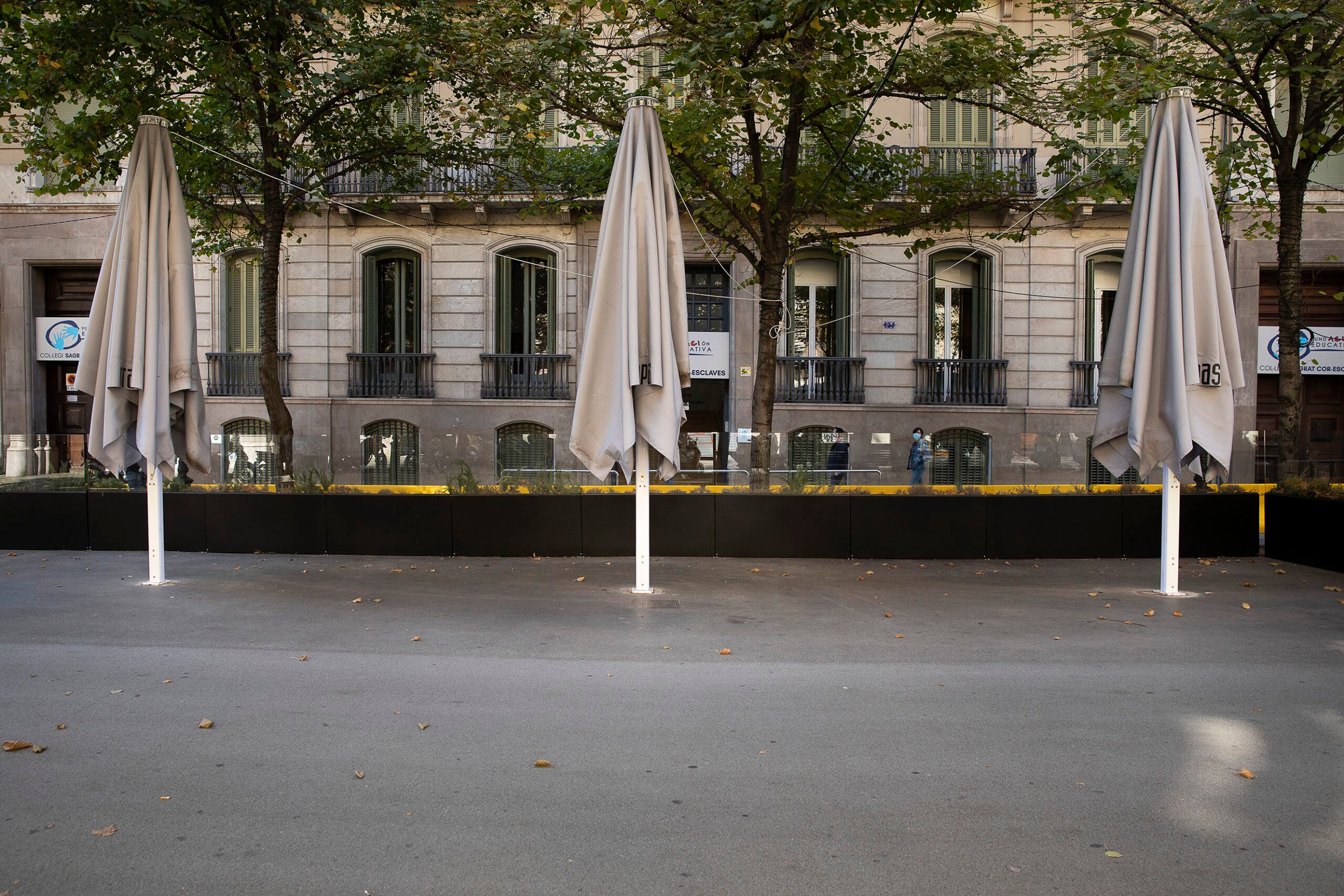 Terrasses desmantellades a Rambla Catalunya durant la segona onada de Covid-19 / Jordi Play