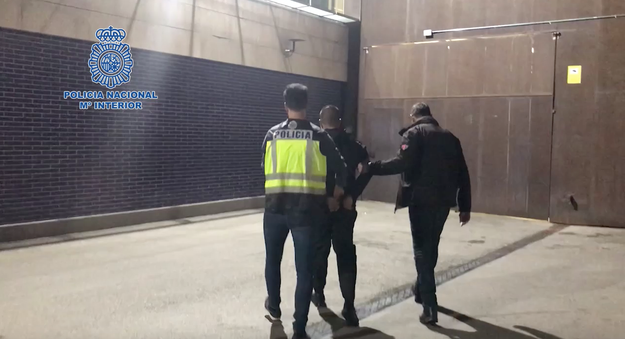 Detenció del fugitiu suec a Barcelona / Policia Nacional