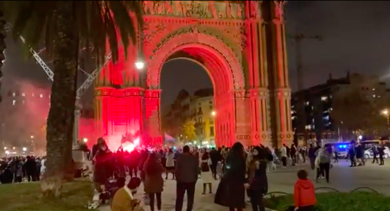 Captura del vídeo que mostra la festa argentina per acomiadar Maradona / Cedida