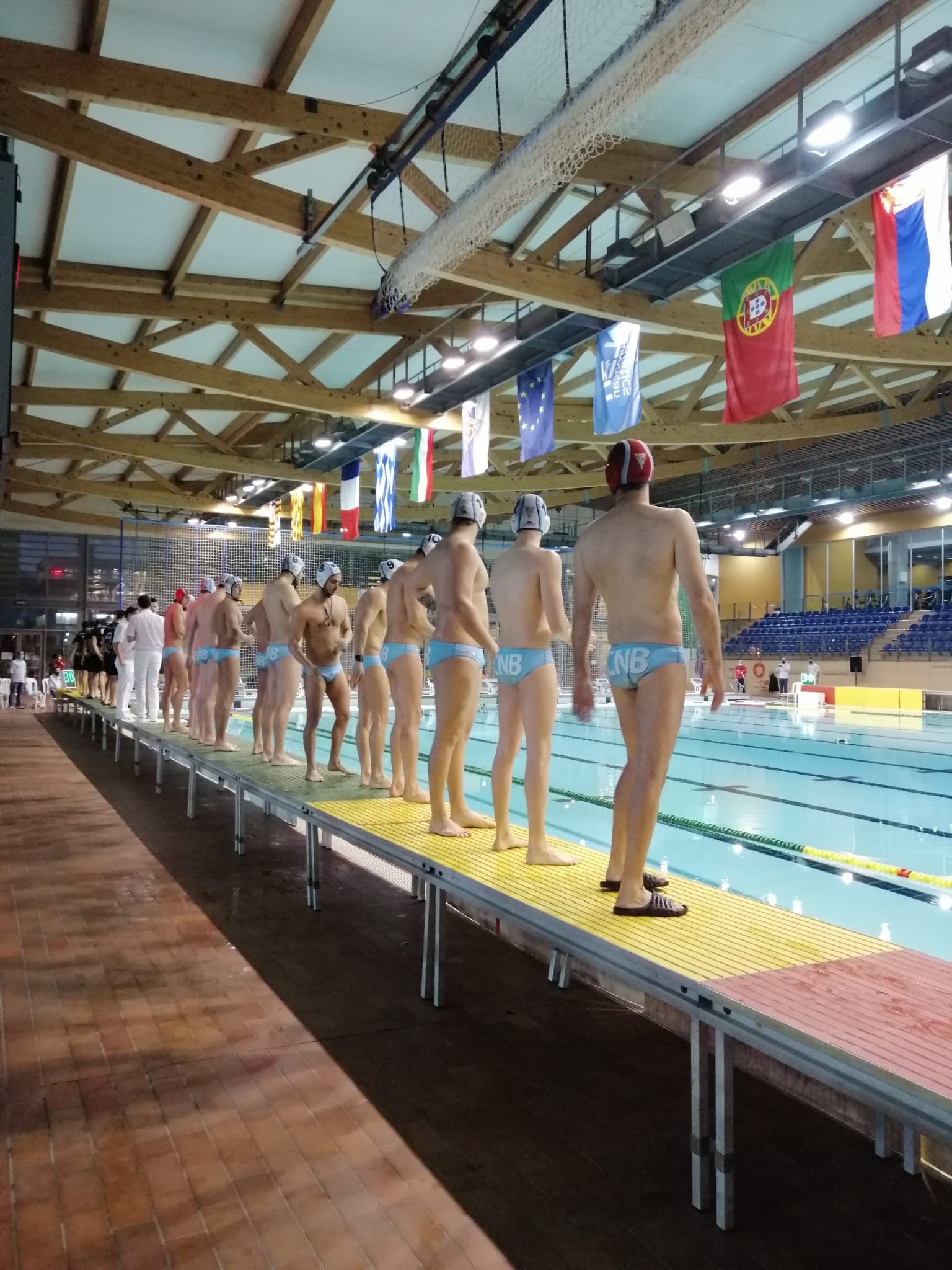 L'equip del CN Barcelona abans de començar un partit / CN Barcelona