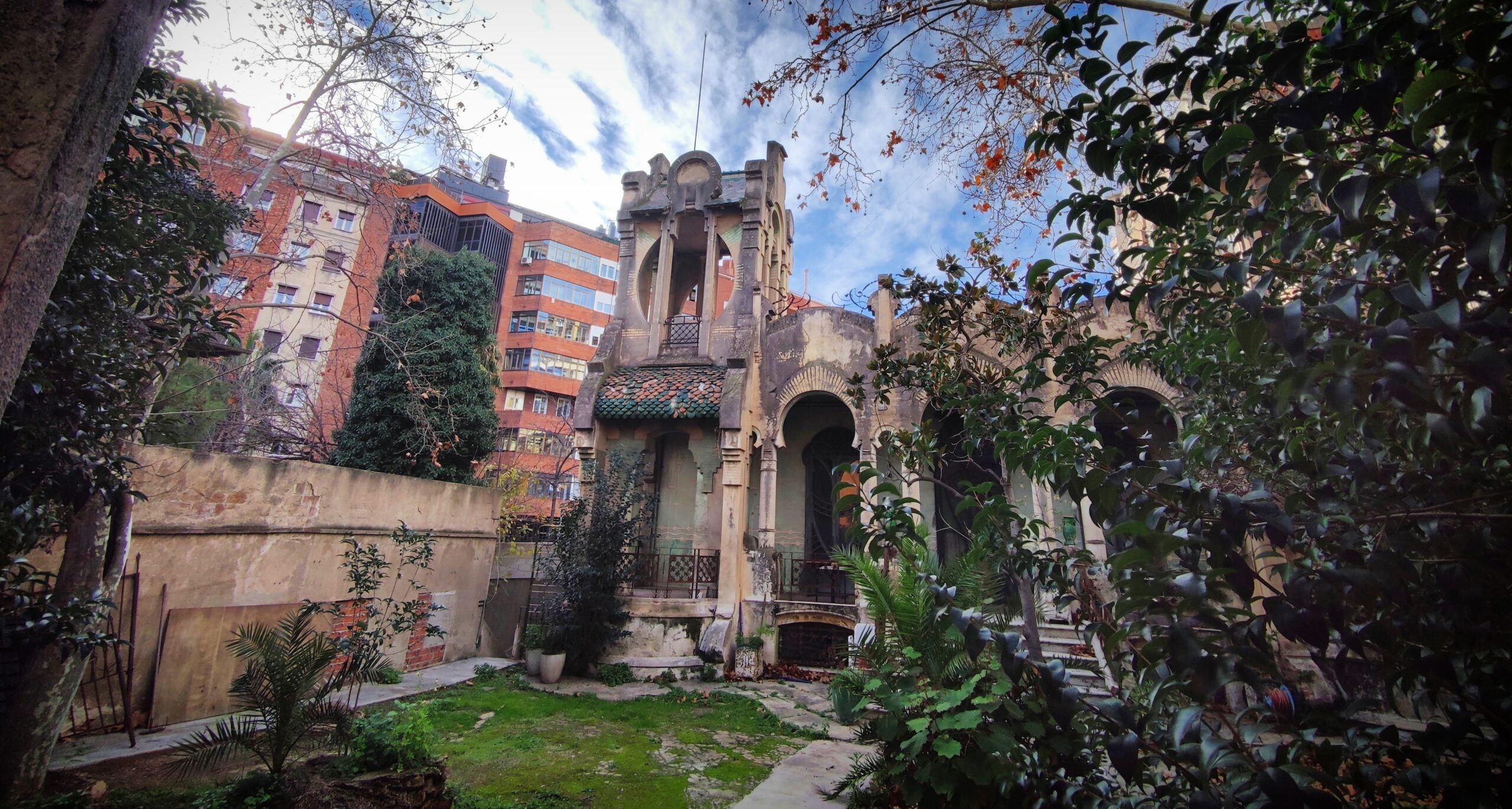 La façana principal de la Casa Tosquella, en imatge d'arxiu / D.C.