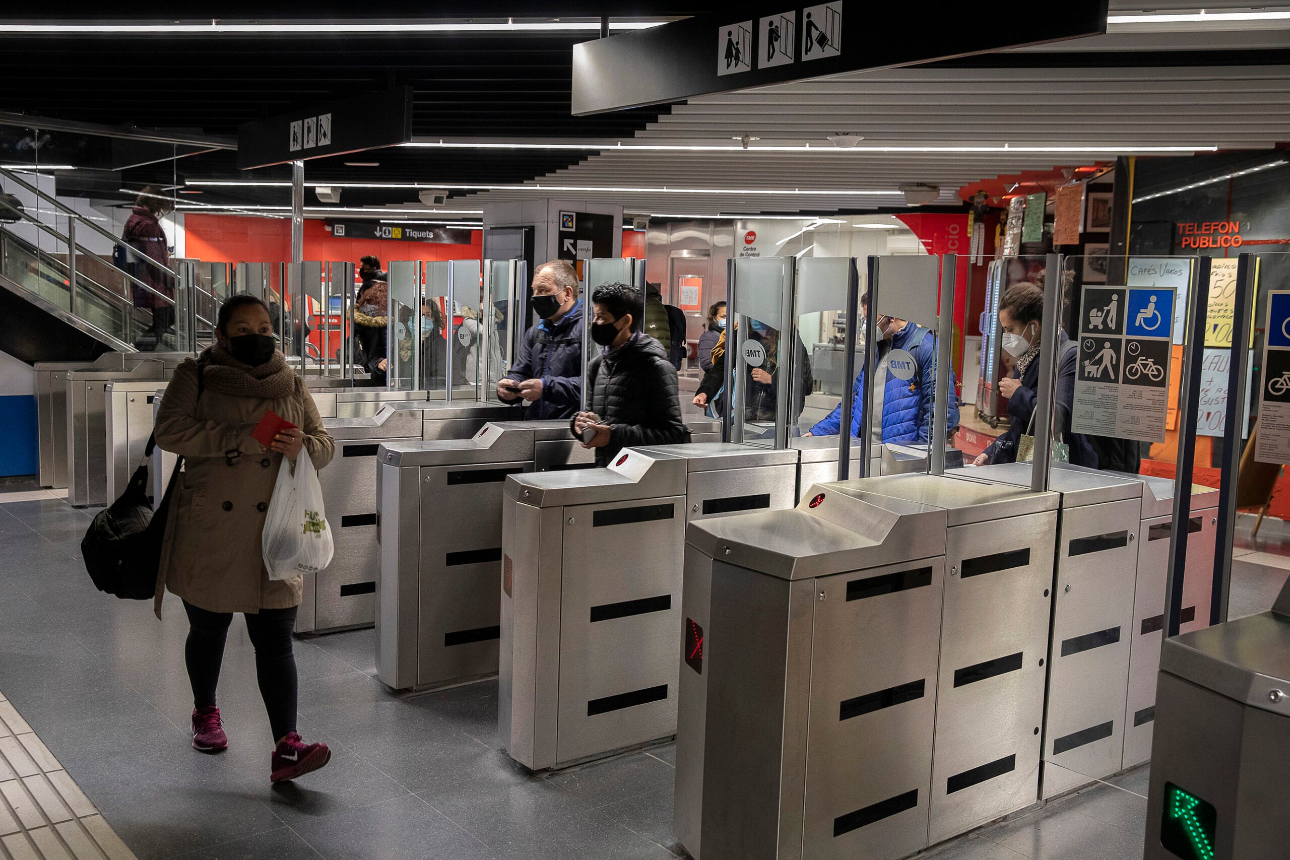 TMB ha acabat les obres del vestíbul de l'Estació de Sants / ACN