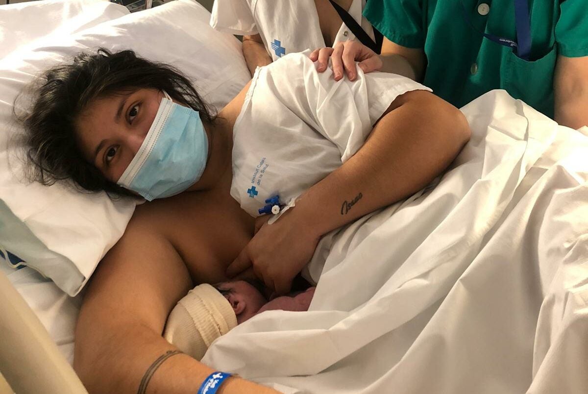 El primer nadó del 2021 de Barcelona es diu Inés Valeria i ha nascut a la Vall d'Hebron / Salut