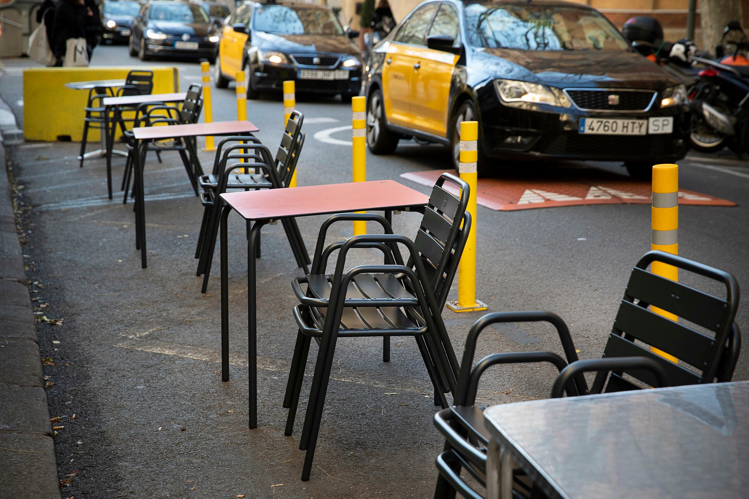 Una de les terrasses ampliades amb motiu de la pandèmia en una imatge d'arxiu / Jordi Play