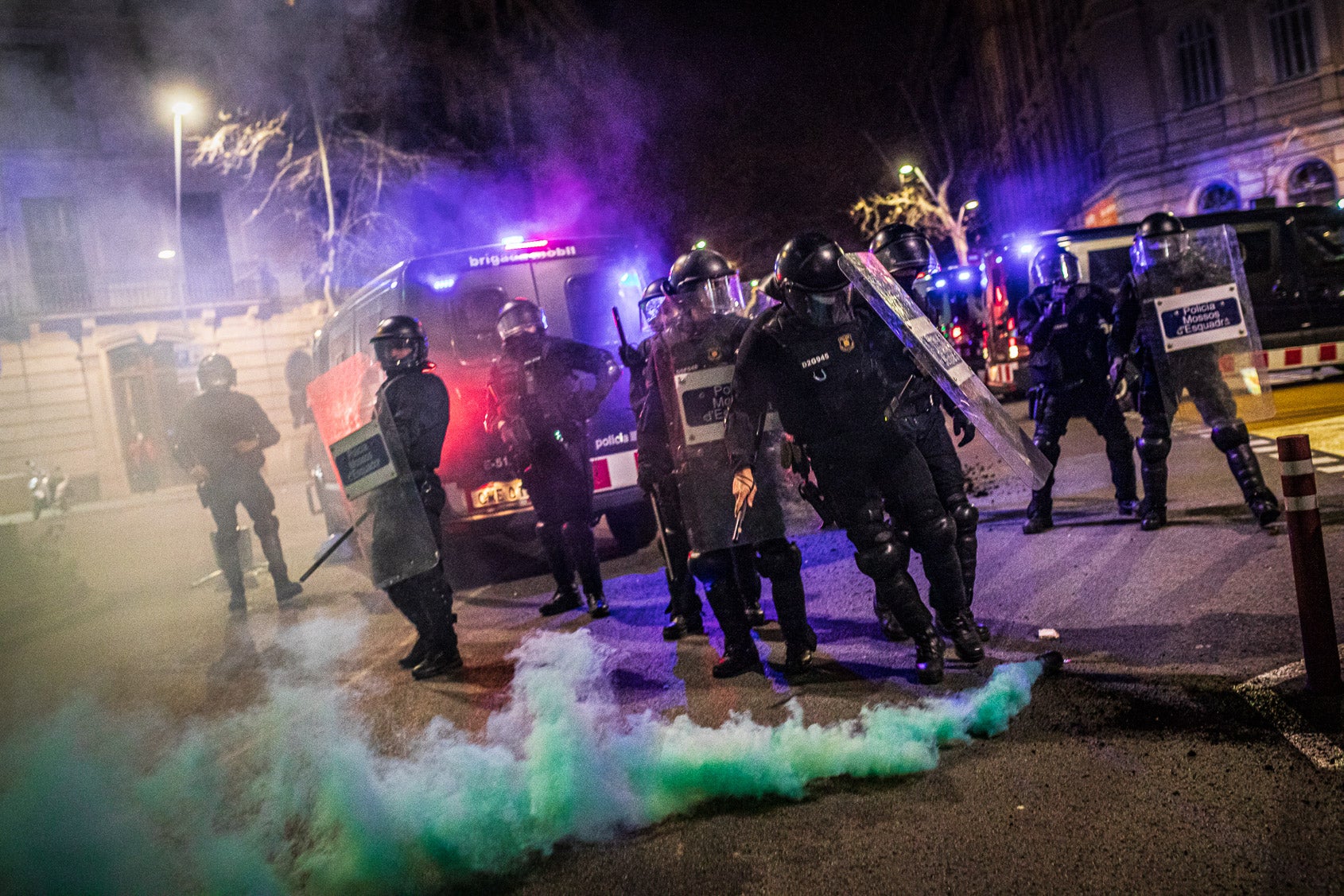 Aldarulls a Barcelona després de la manifestació en suport a Pablo Hasél / Jordi Borràs