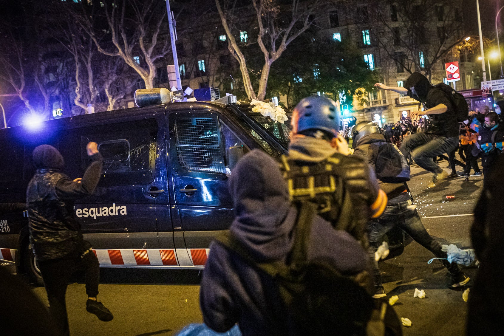 Aldarulls a Barcelona després de la manifestació en suport a Pablo Hasél / Jordi Borràs