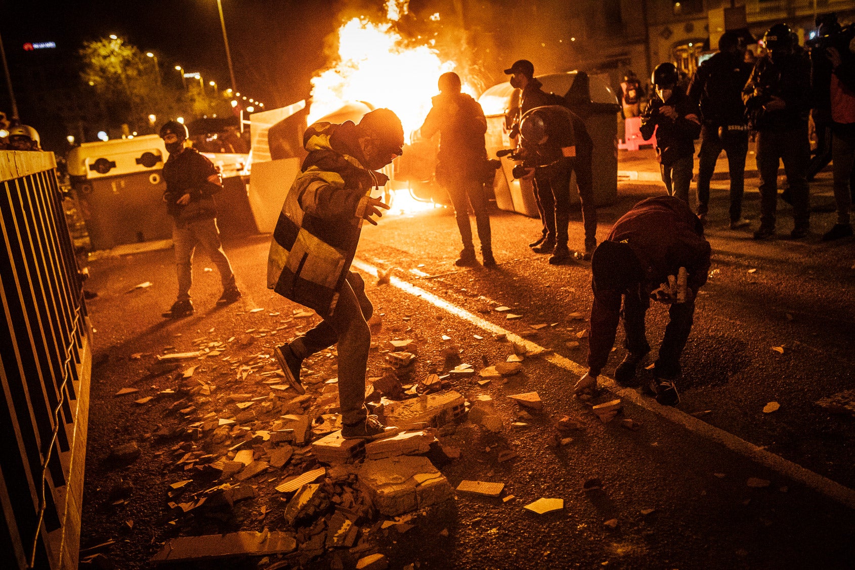 Aldarulls a Barcelona després de la manifestació en suport a Pablo Hasél / Jordi Borràs