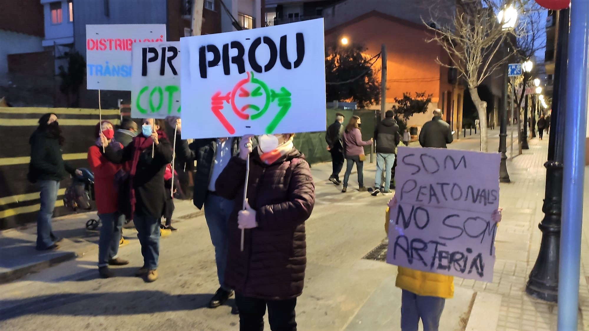Manifestació contra l'increment del trànsit al casc antic de Sant Andreu / GGG