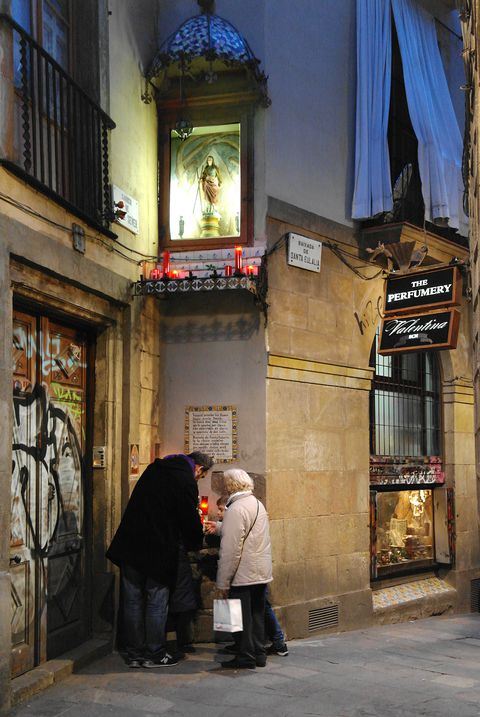 Ofrenes a Santa Eulàlia, a la Baixada que porta el seu nom / Ajuntament de Barcelona - Vicente Zambrano