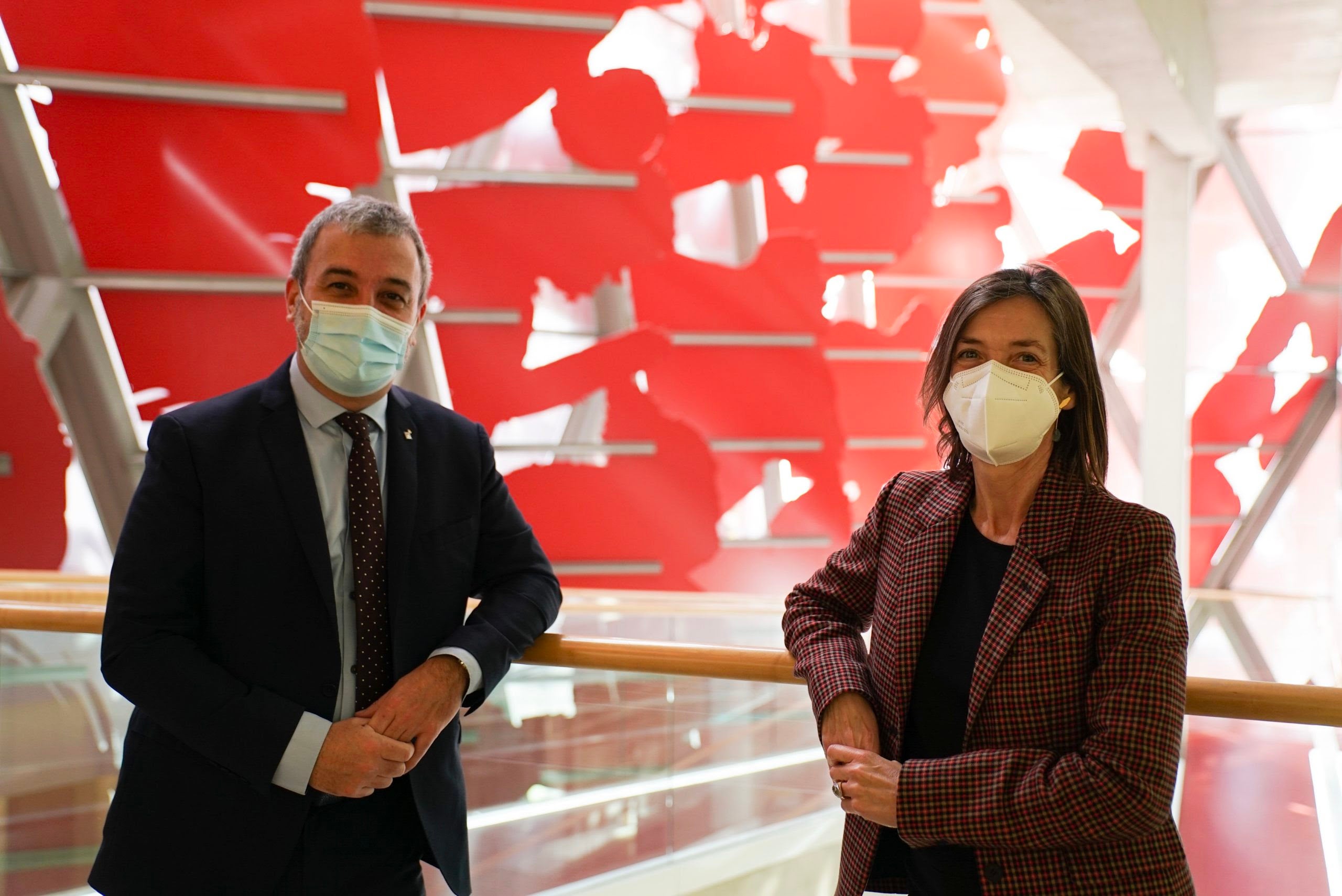 El primer tinent d'alcaldia, Jaume Collboni, amb la directora de Barcelona GSE, Teresa Garcia-Milà / Ajuntament