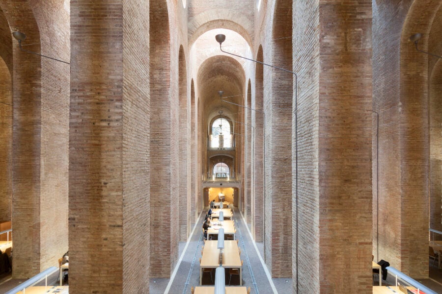 Biblioteca de la UPF al Dipòsit de les Aigües del Parc de la Ciutadella / Cedida - ©Albert Gifreu