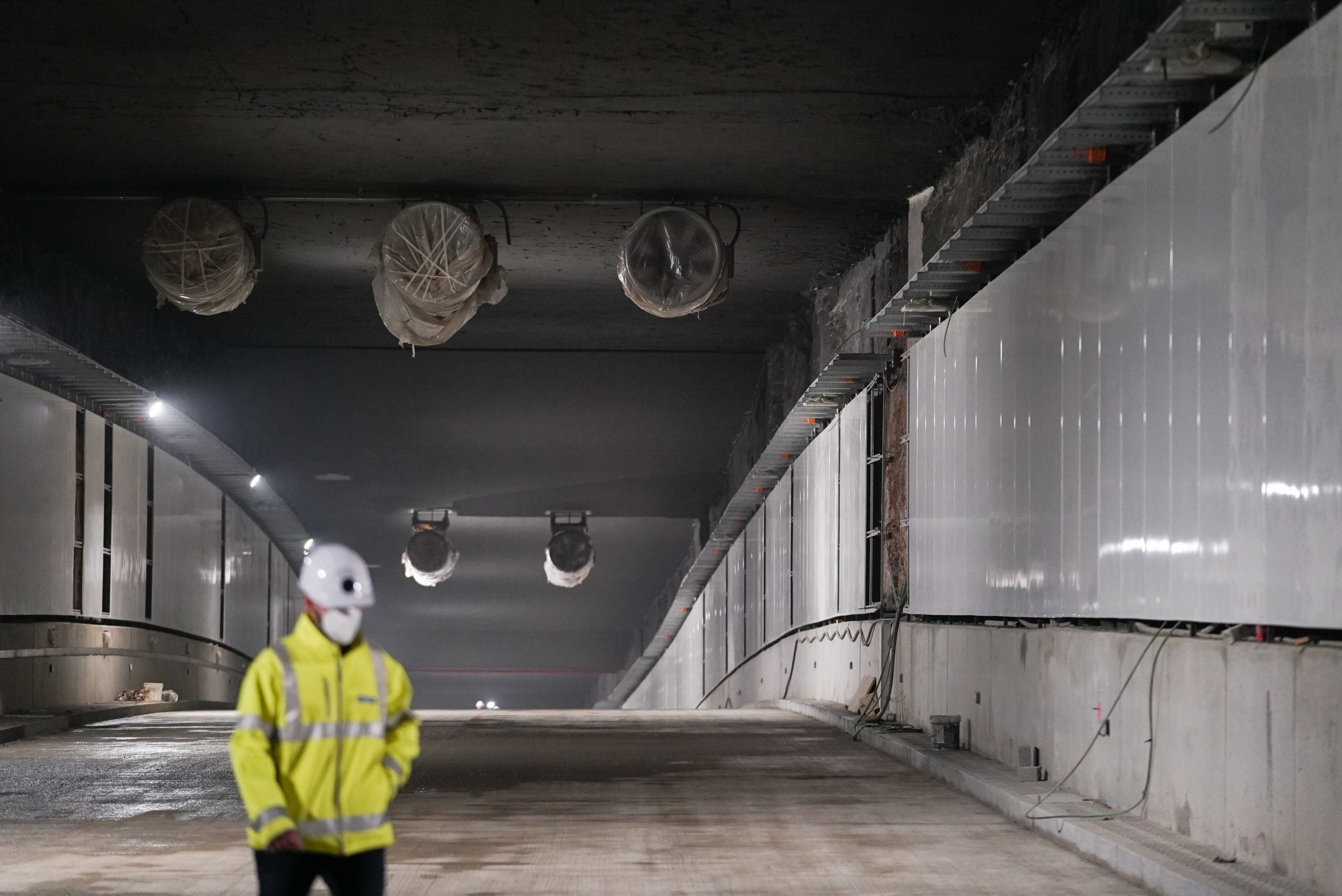 Un operari de les obres del túnel de Glòries / Ajuntament de Barcelona