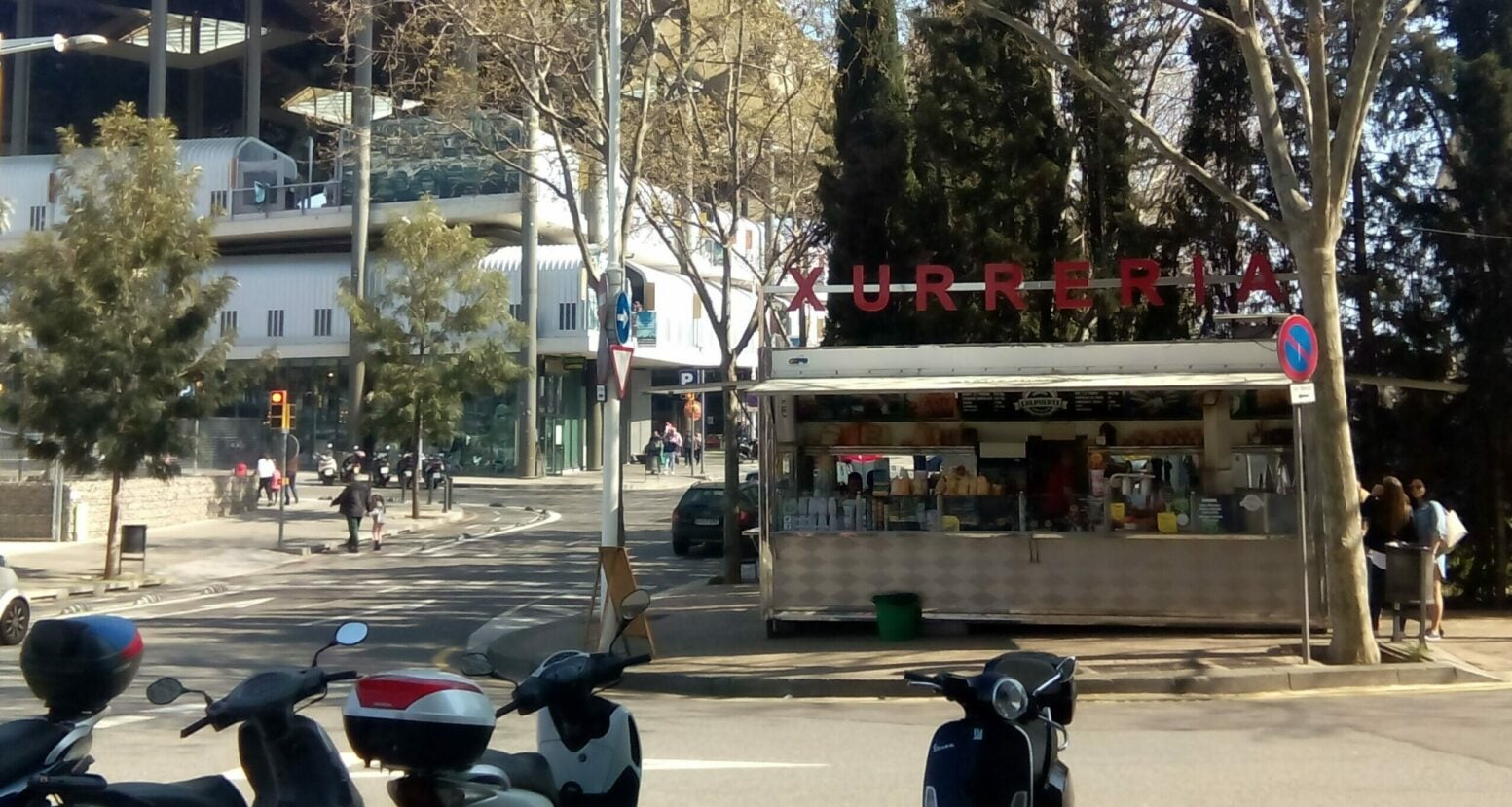 Una imatde xurreria dels Encants va canviar d'ubicació de bracet amb el mercat / MMP