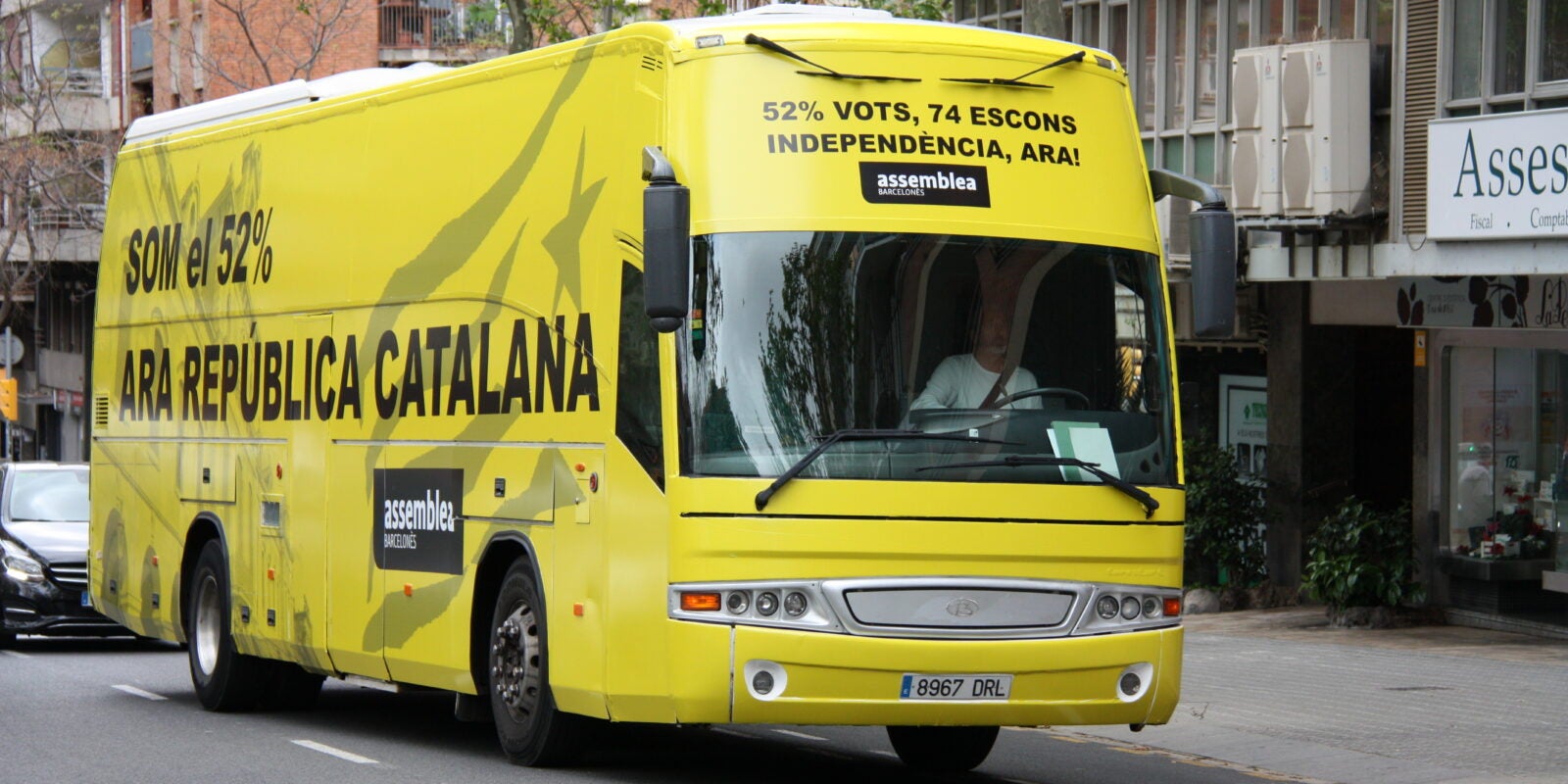 El 'Bus per la independència' impulsat per l'ANC, en circulació / ACN