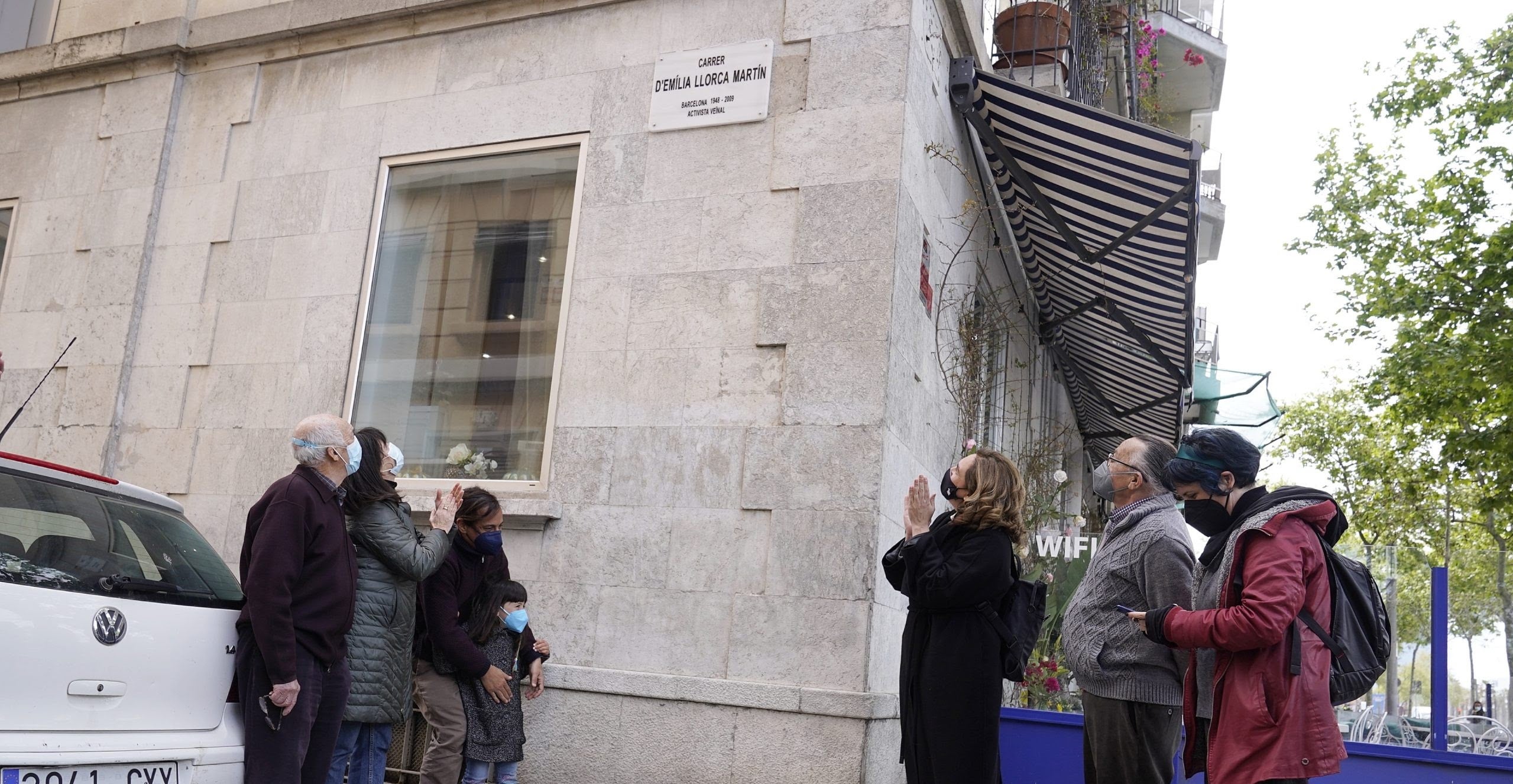 L'estrena de la placa del carrer a Emília Llorca / Ajuntament