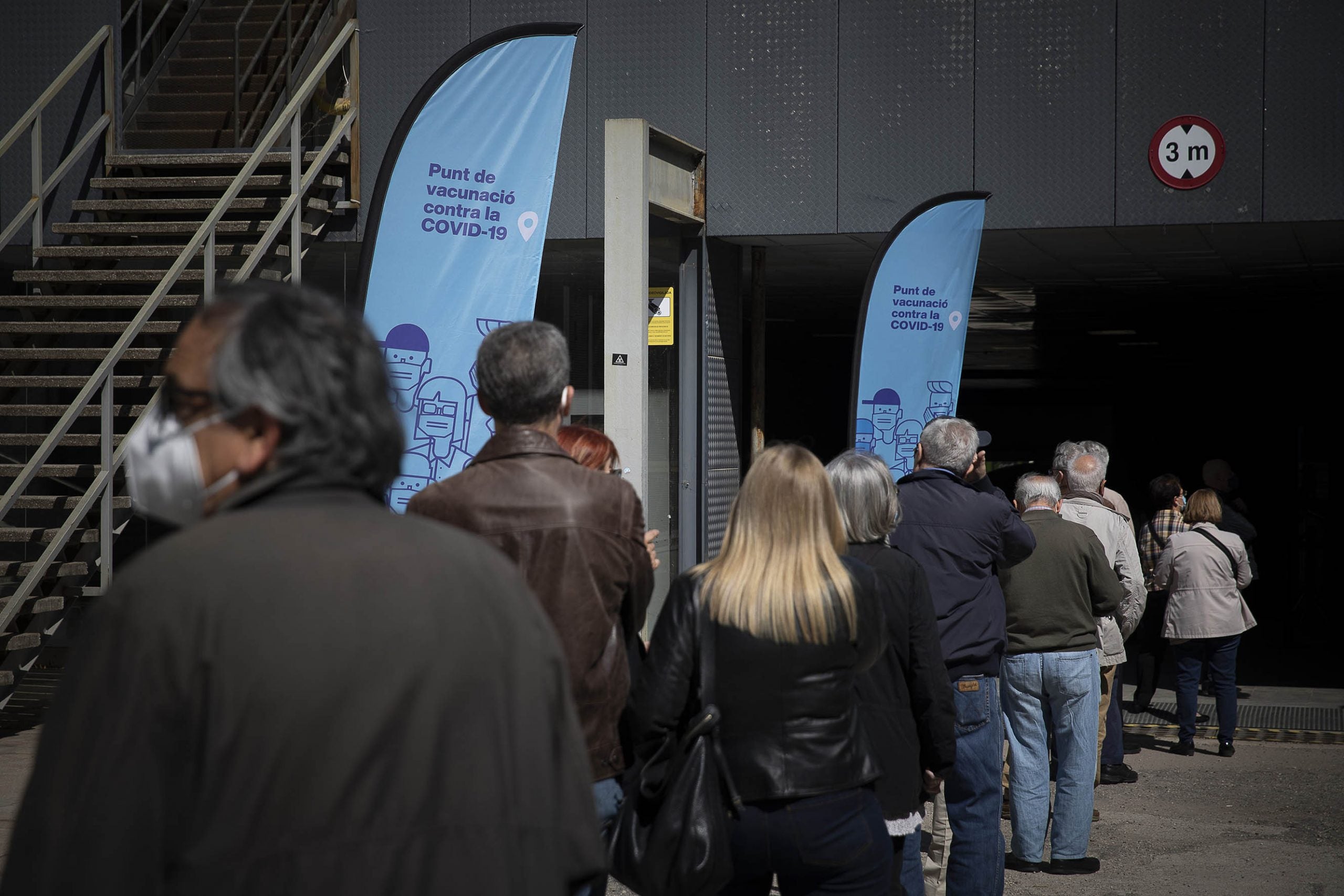 Vacunació massiva a la Fira de Barcelona / Jordi Play