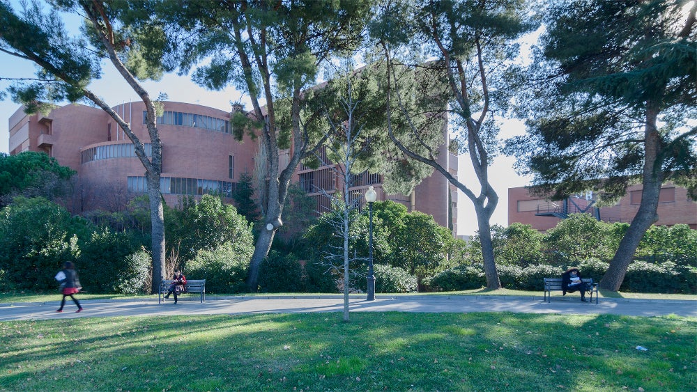 Facultat de Biologia de la UB a la Diagonal / ©Albert Gifreu