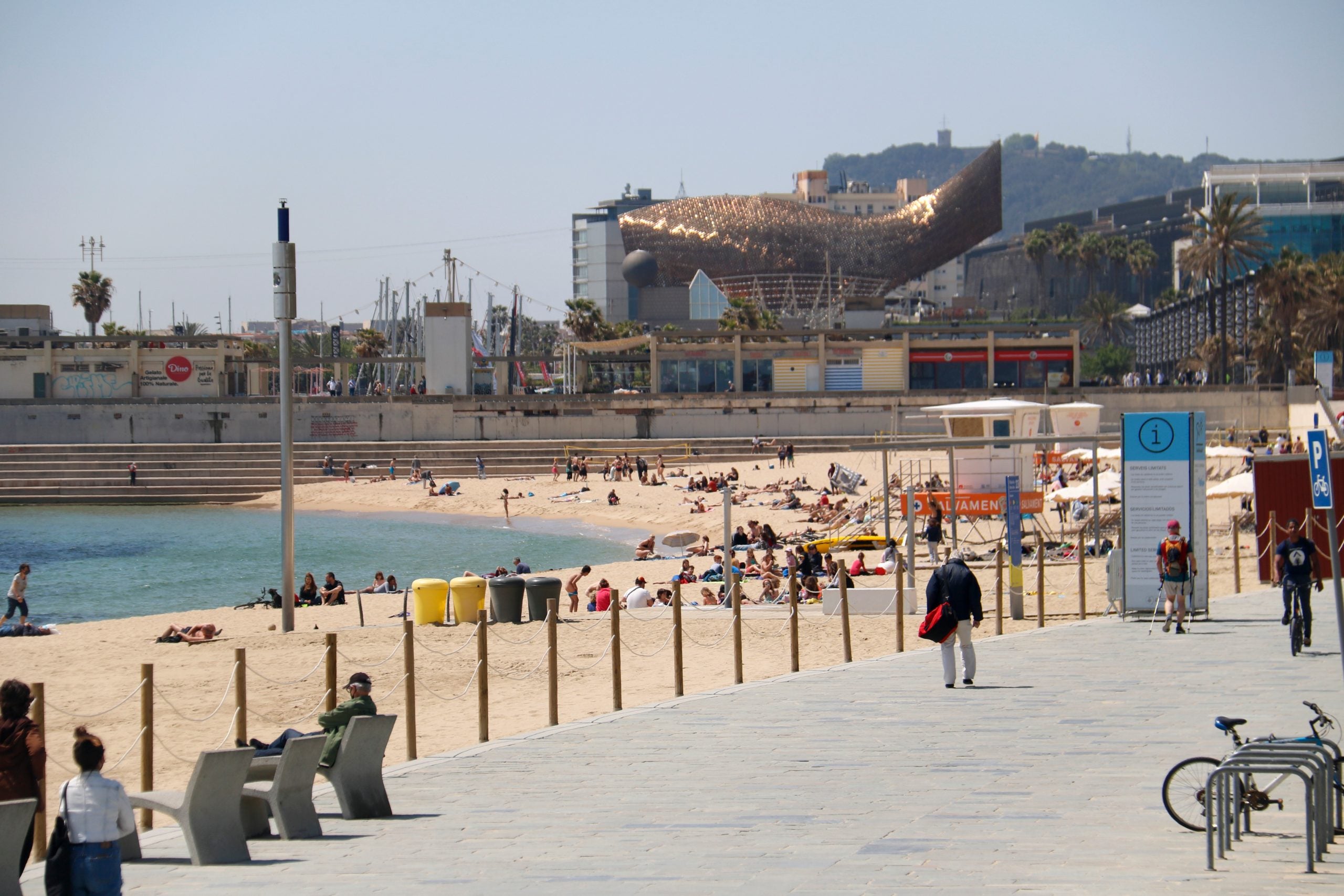 La platja de la Nova Icària de Barcelona / ACN