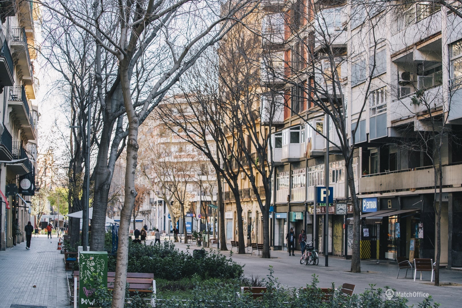 Un dels edificis està al carrer Comte Borrell a tocar del Mercat de Sant Antoni / MatchOffice