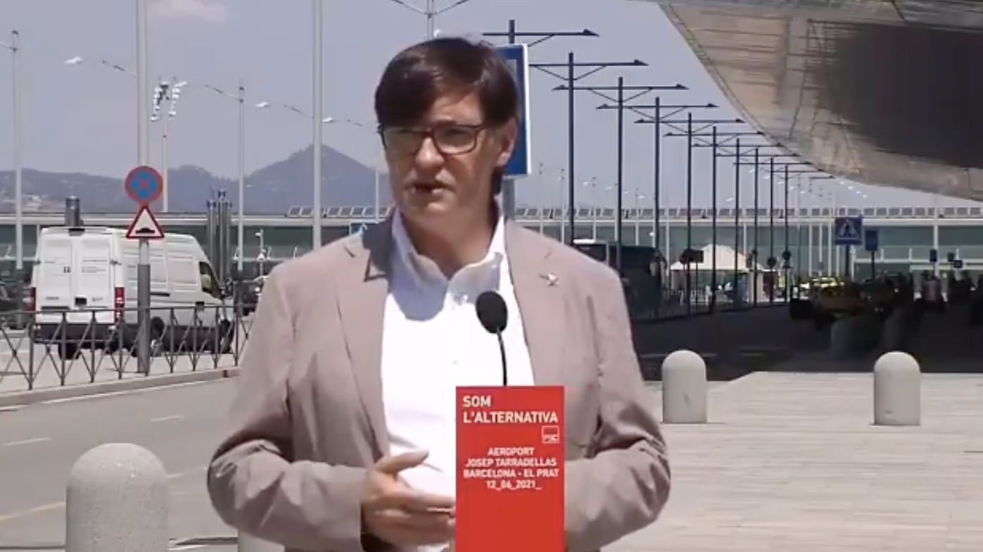 Salvador Illa, a l'aeroport del Prat / Twitter