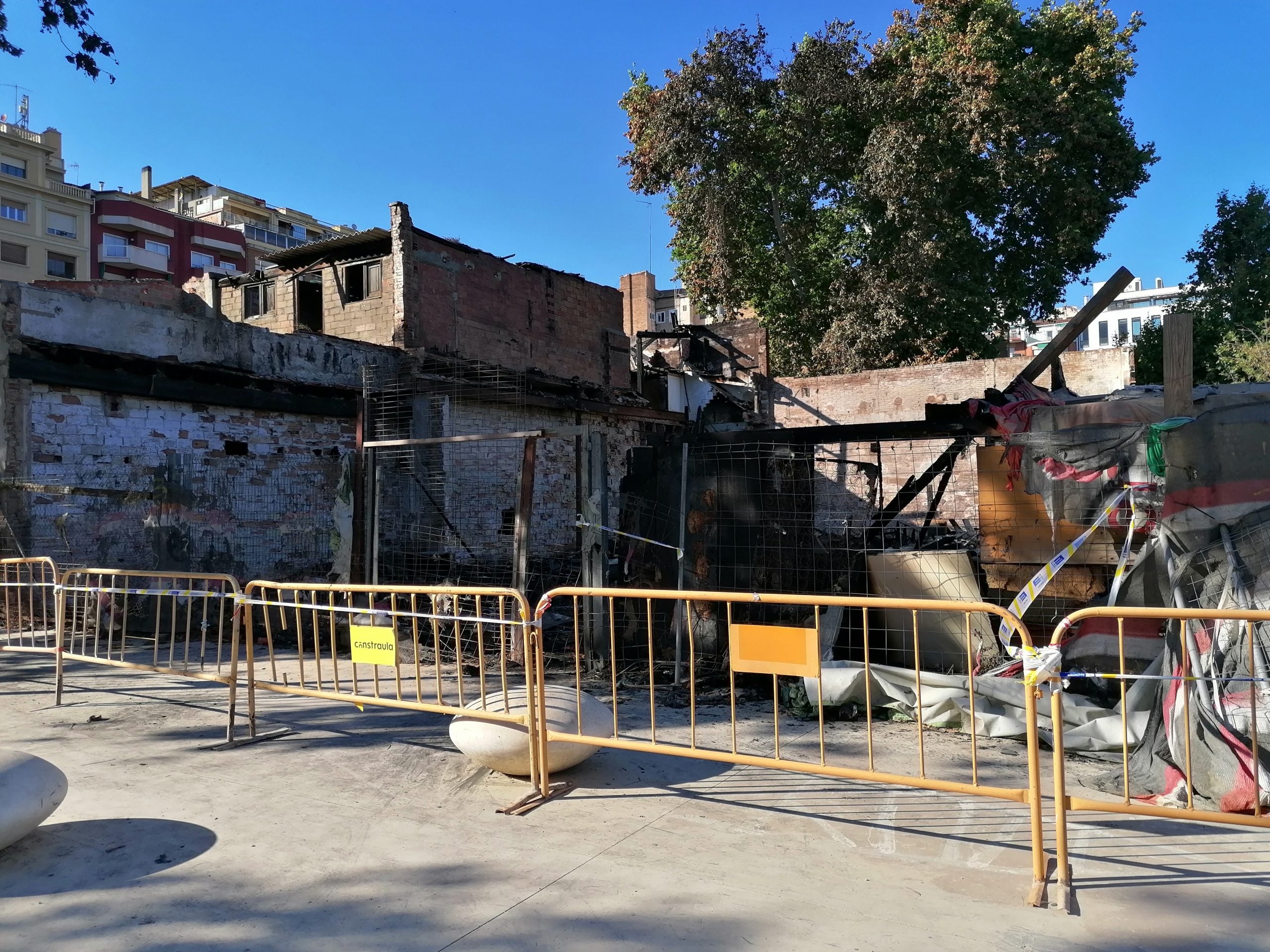 L'antic assentament del carrer Dos de Maig ha quedat arrasat / MMP