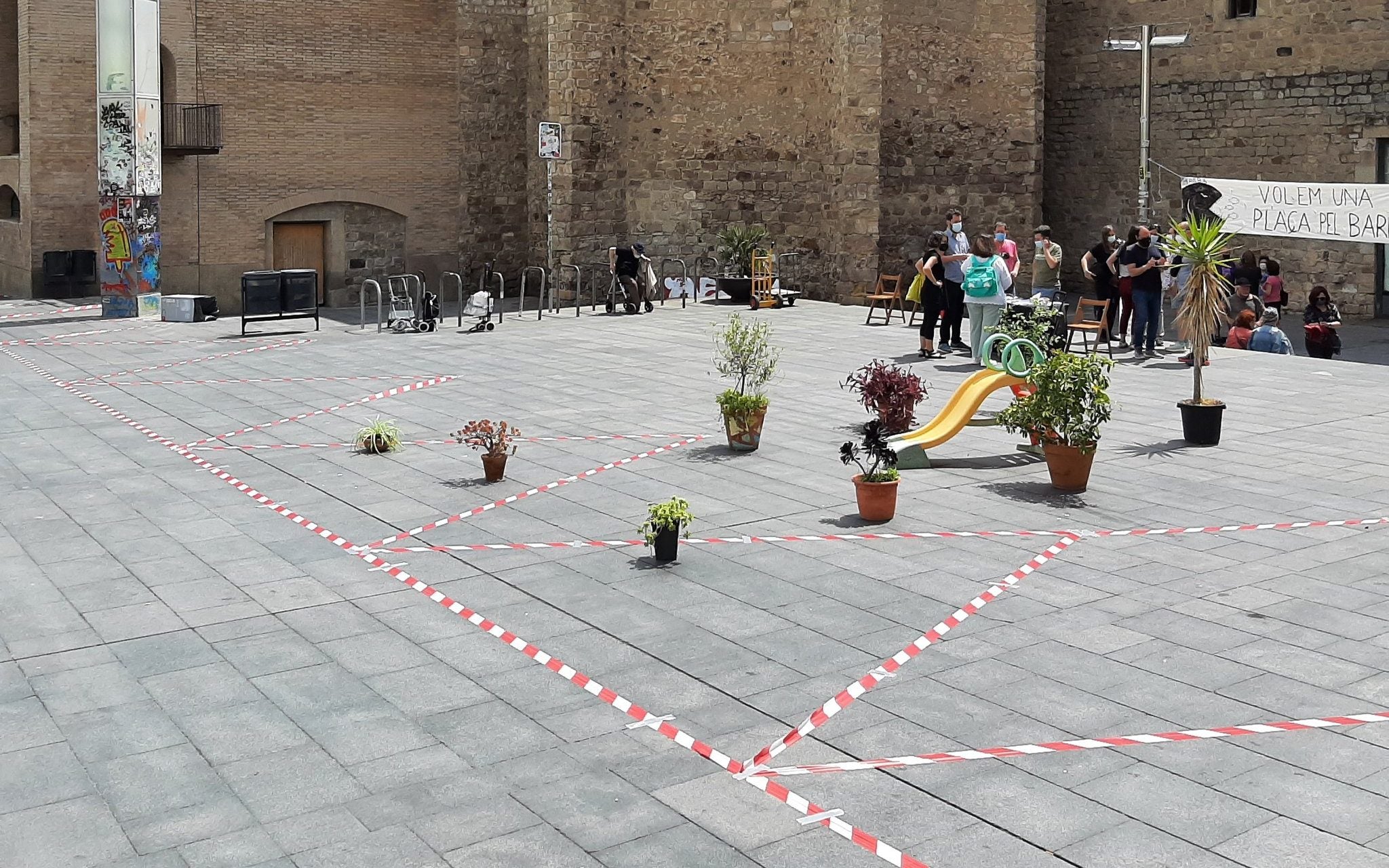 Perímetre del nou edifici del MACBA que ocuparà part de l'actual plaça dels Àngels / Xarxa veïnal del Raval