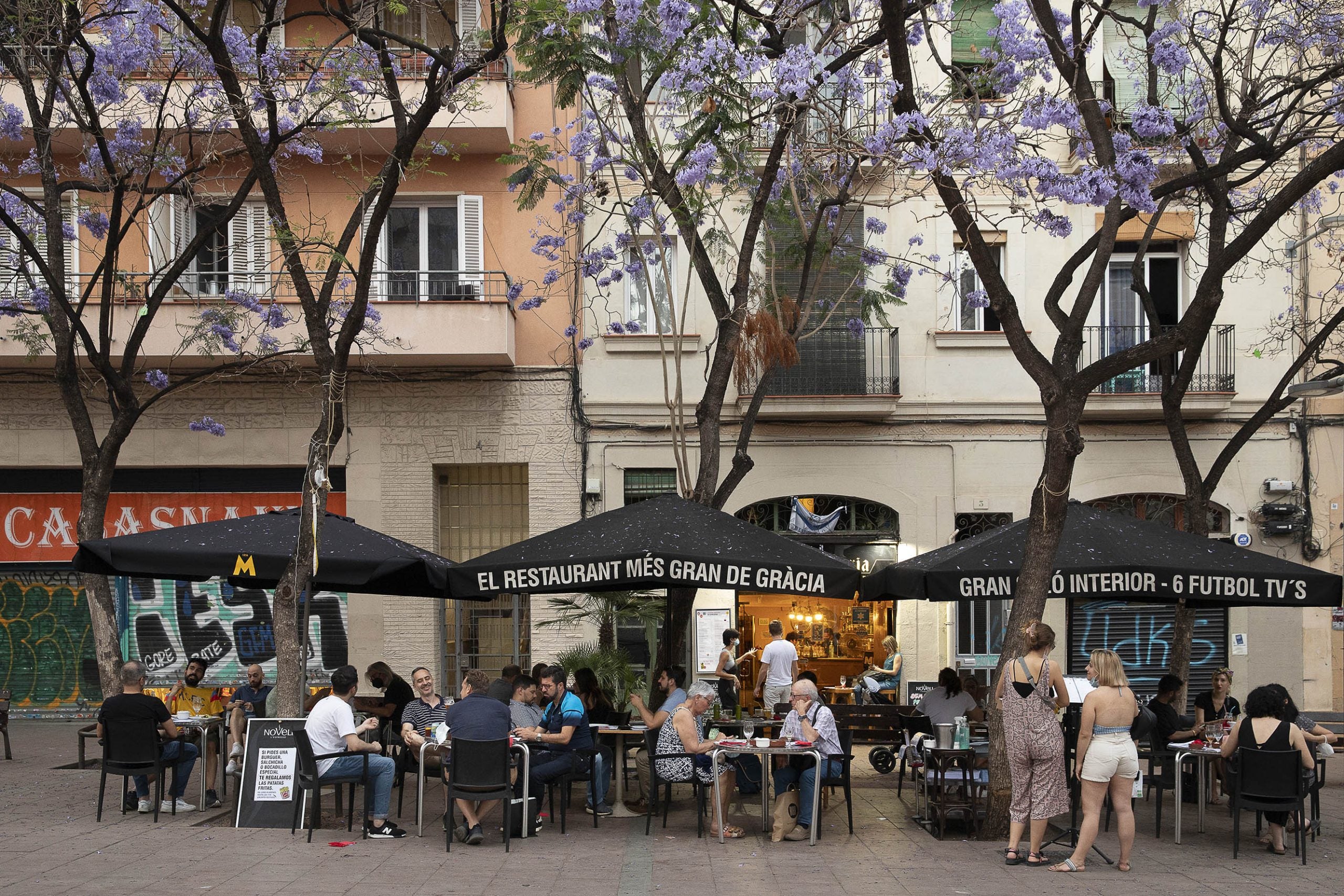 Terrasses durant l'estiu de 2021 a Barcelona / Jordi Play