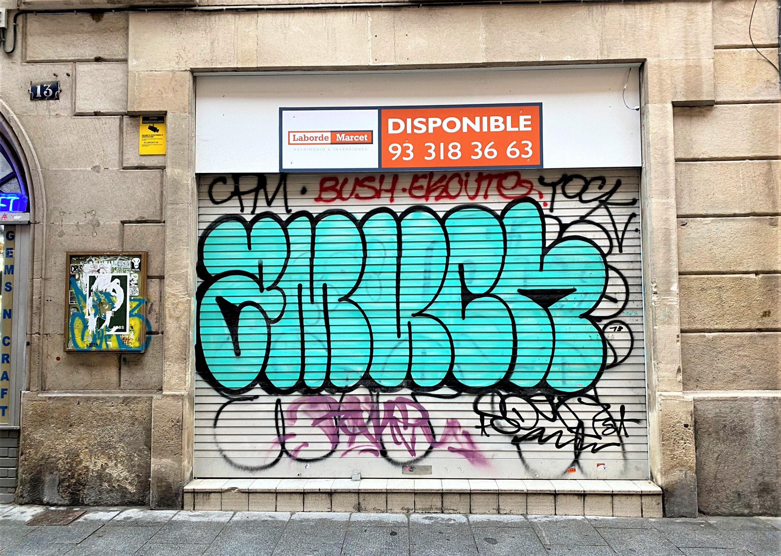 Local buit al carrer de Santa Anna. Foto: Laborde Marcet