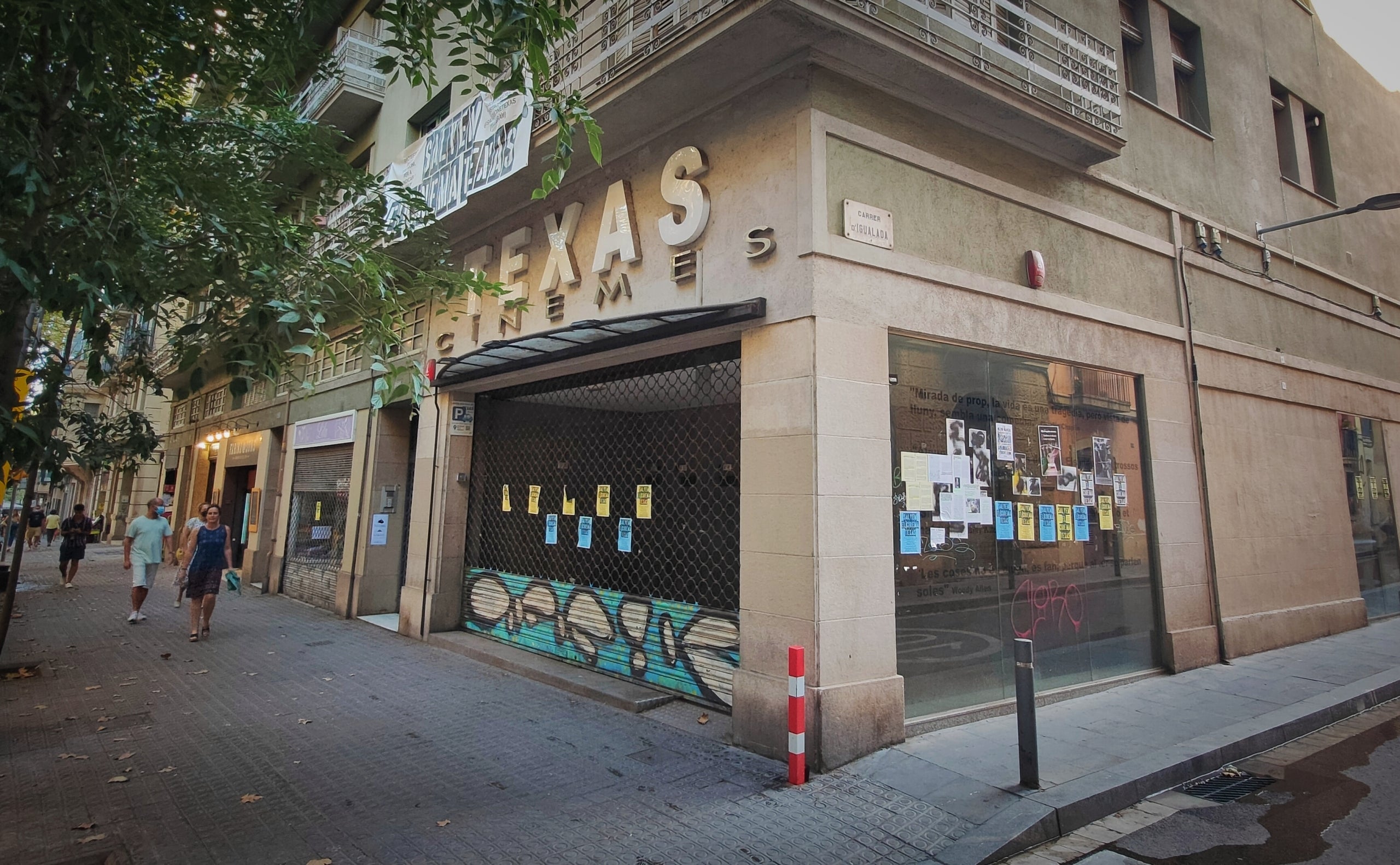 El cinema Texas, al carrer Bailén, tancat des de l'octubre del 2020 / D.C.