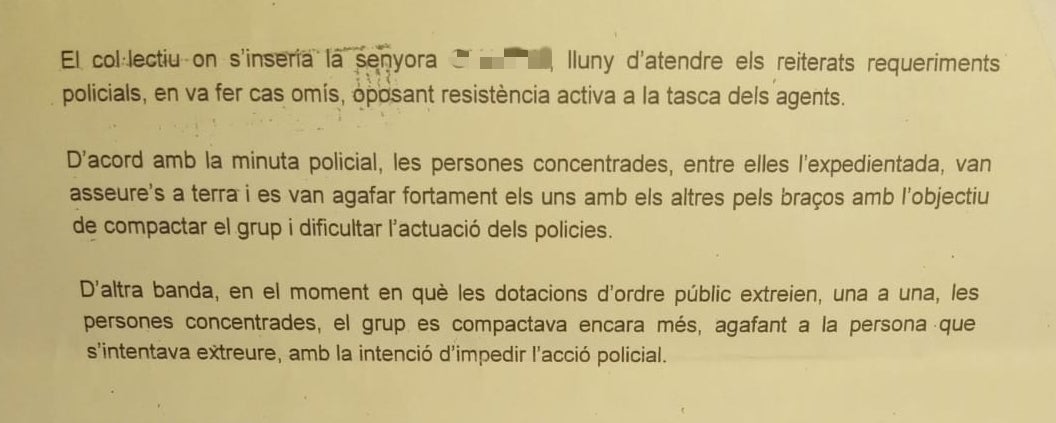 Fragment de la denúncia per intentat aturar un desnonament a Sants / Cedida