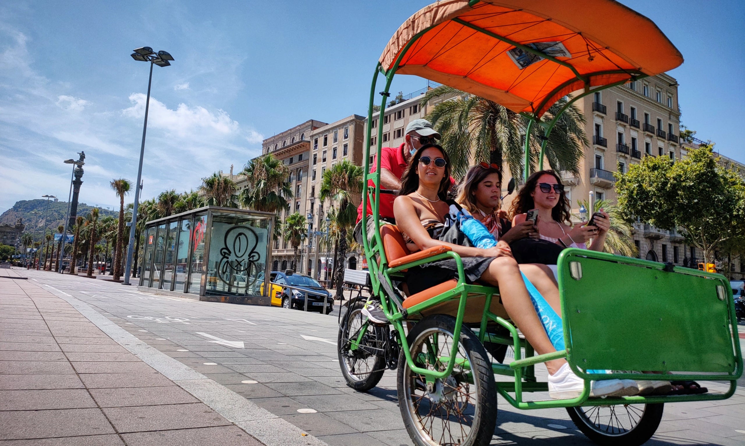 Barcelona regula l'ús del bicitaxi durant l'estiu