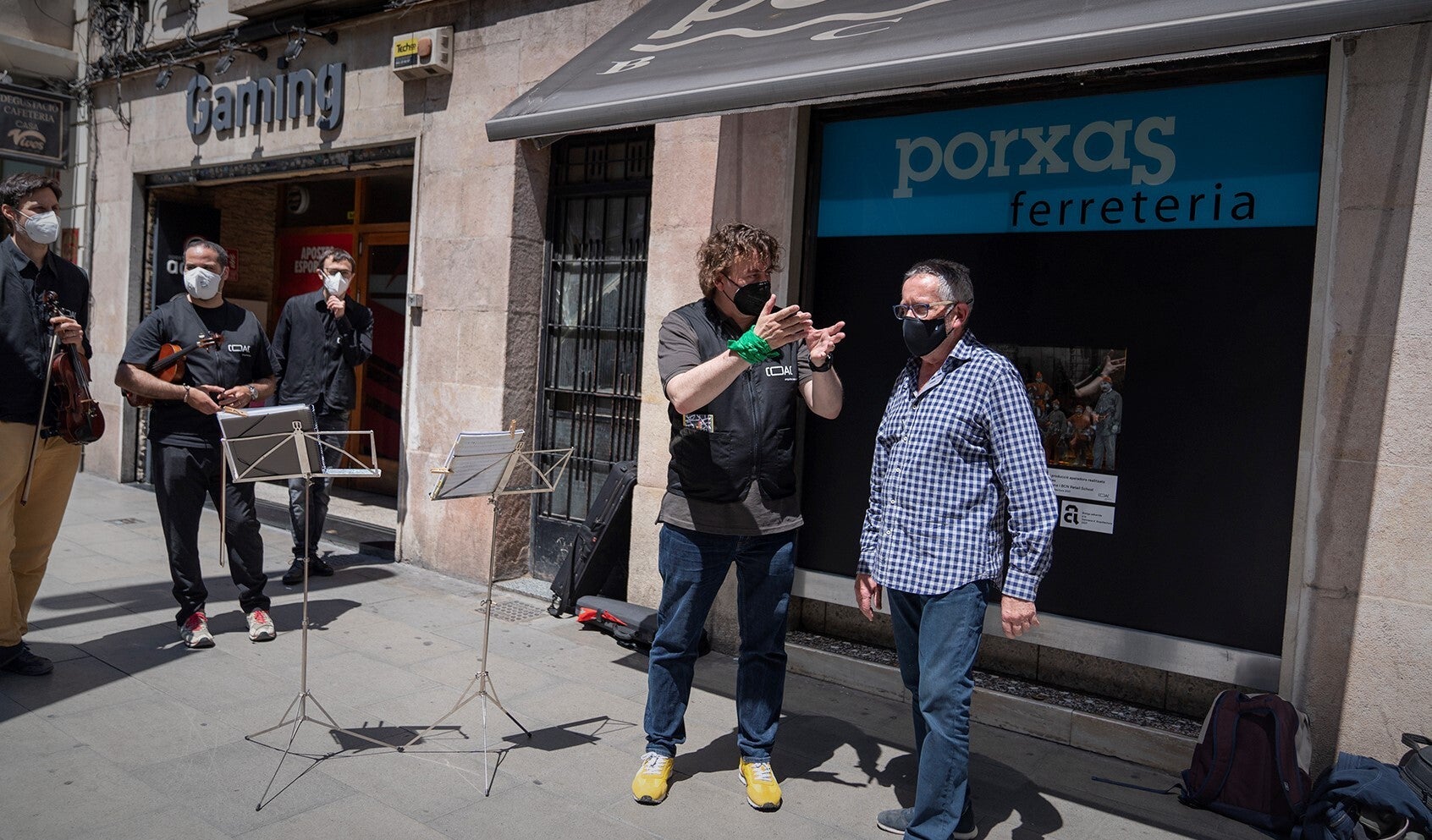 La façana de ferreteria Porxas, al carrer de Sants, en imatge d'arxiu / Associació de Comerciants Creu Coberta